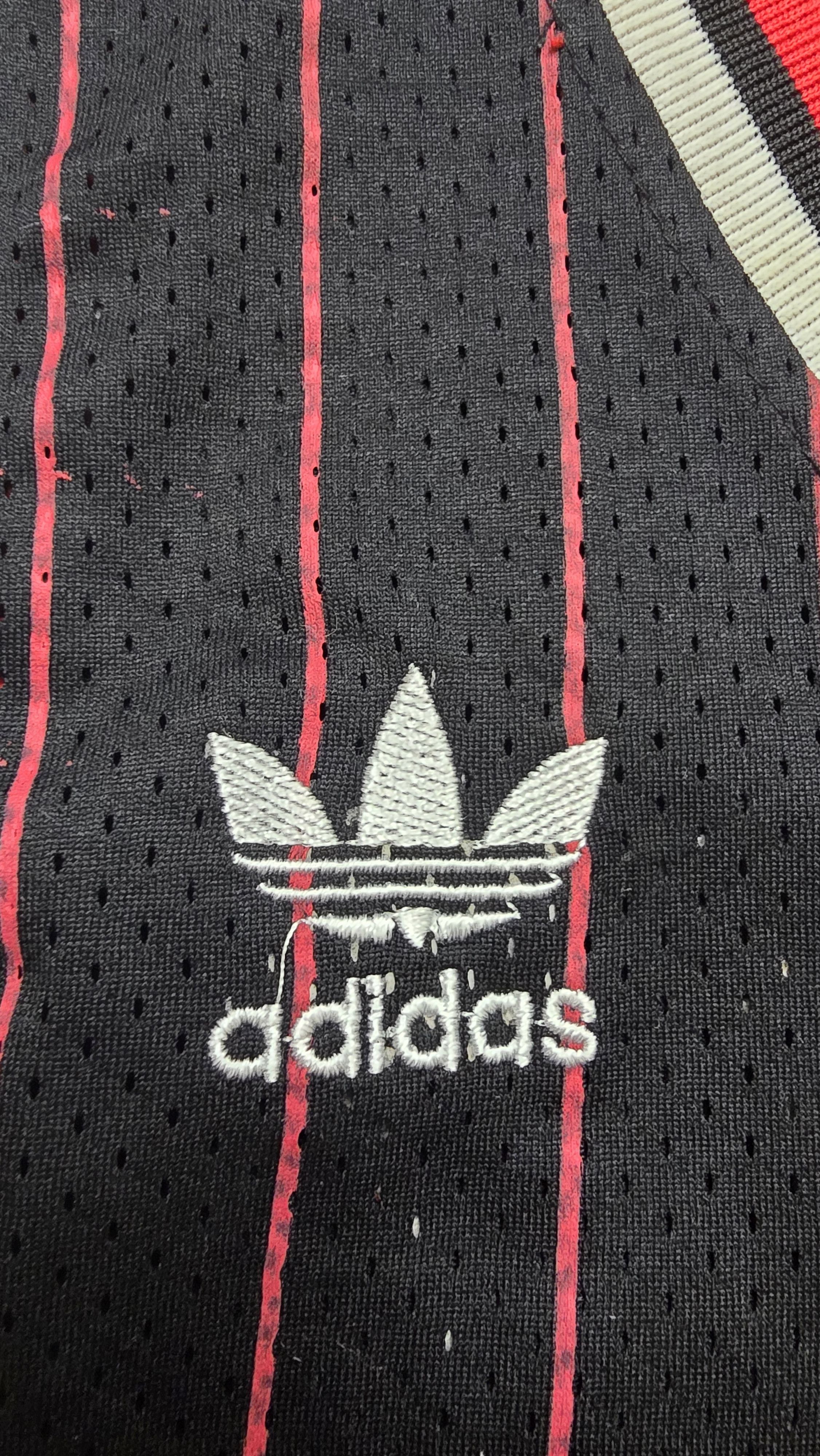 Adidas Scottie Pippen #33 NBA Chicago Bulls 1995 96 Jersey Size US S / EU 44-46 / 1 - 13 Thumbnail