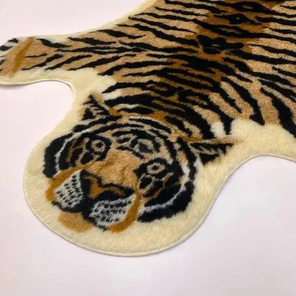 Japanese Brand Carpet Imitation Tiger Size ONE SIZE - 3 Thumbnail