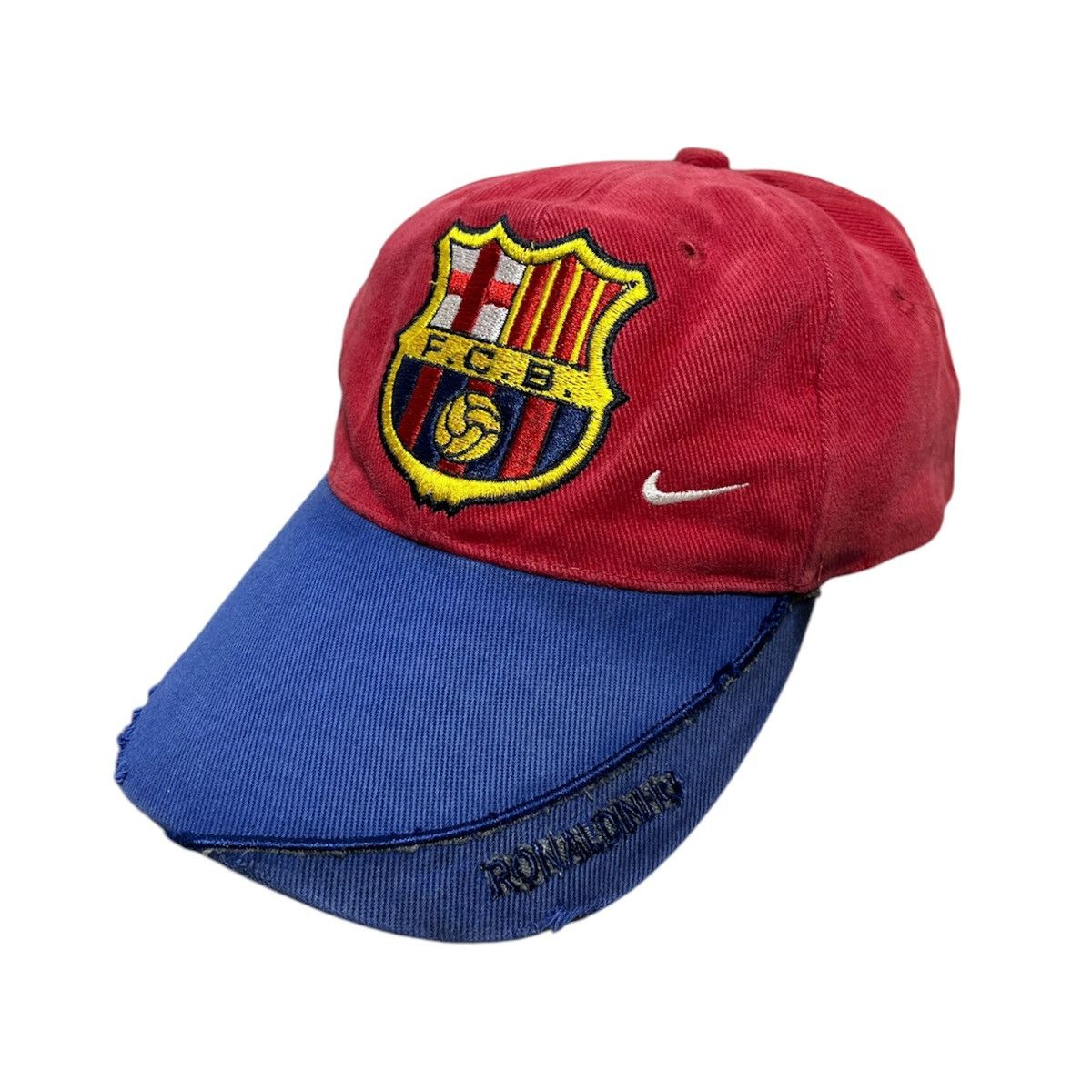 Nike × Vintage 00s ronaldinho barcelona hat Size ONE SIZE - 1 Thumbnail