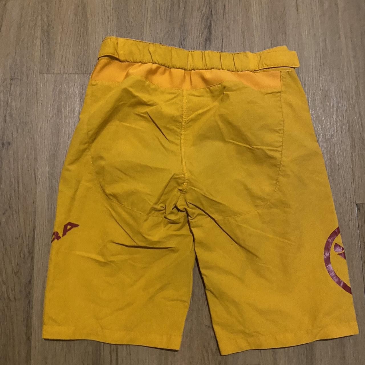 Other Yellow and red EnDuro shorts #bikeshorts Size US XS / EU 42 / 0 - 2 Thumbnail