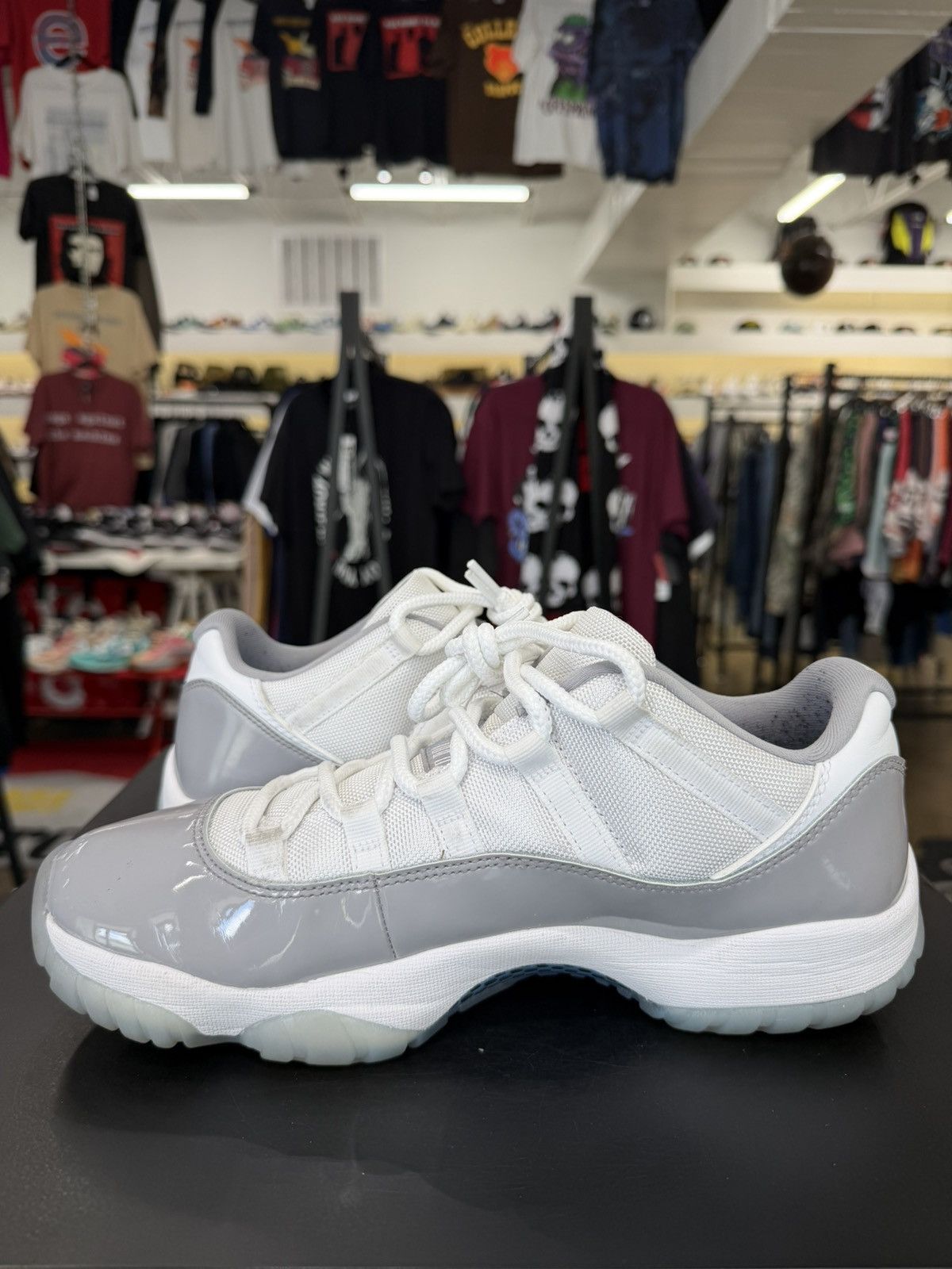 Jordan Brand Air Jordan 11 Low Cement Grey Size 10 (2023) Size US 10 / EU 43 - 4 Thumbnail