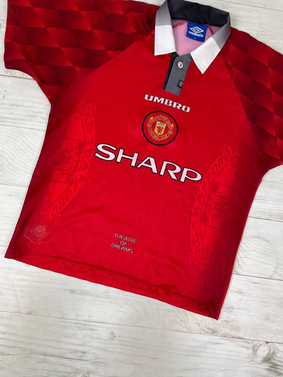 Umbro Umbro Manchester United 1996 1998 Home Shirt Soccer Jersey Size US M / EU 48-50 / 2 - 4 Thumbnail