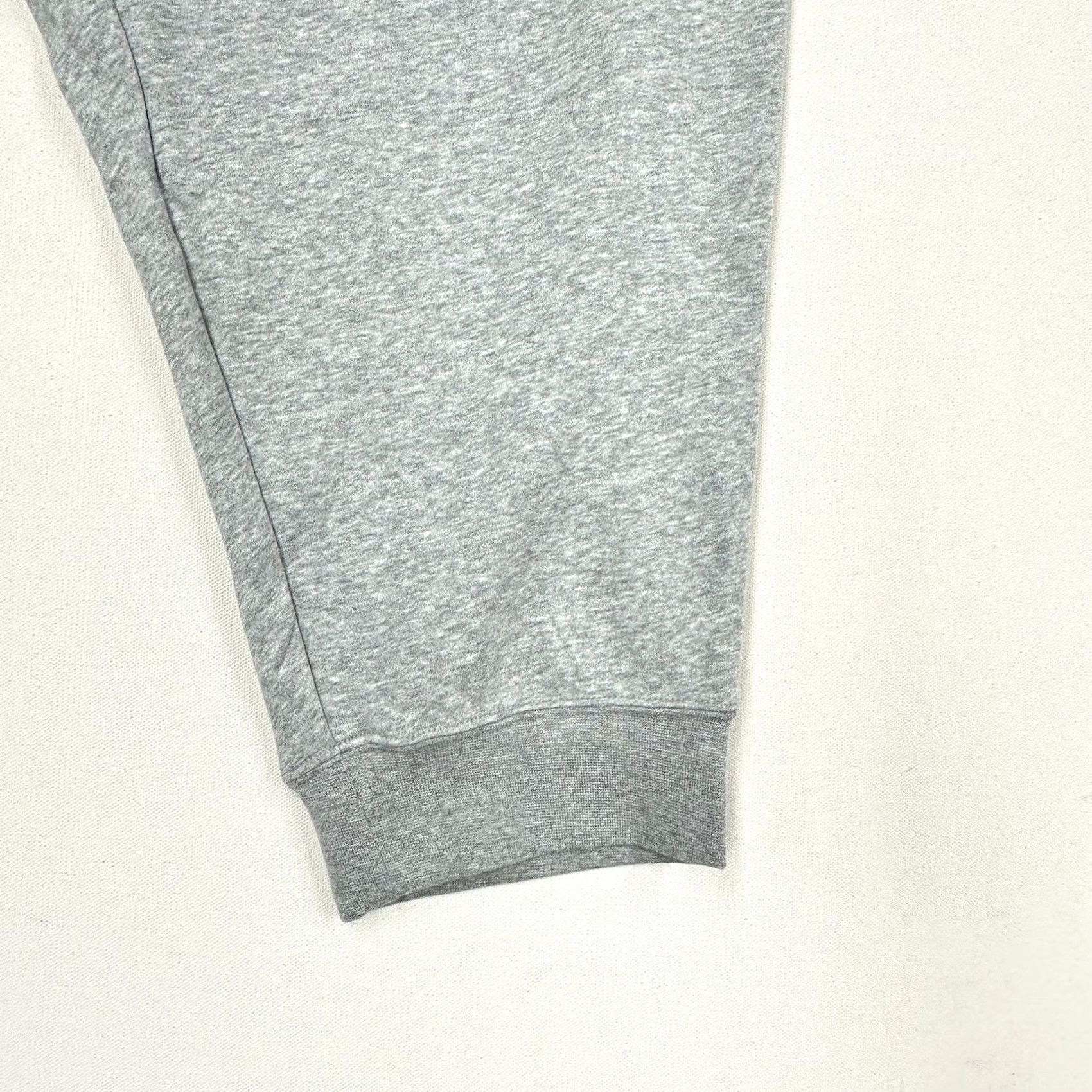 Nike Nike Club Fleece Jogger Sweatpants DV5085-010 Women’s 3X Gray Plus Size Training Johnson Size 40" / US 18 - 7 Thumbnail