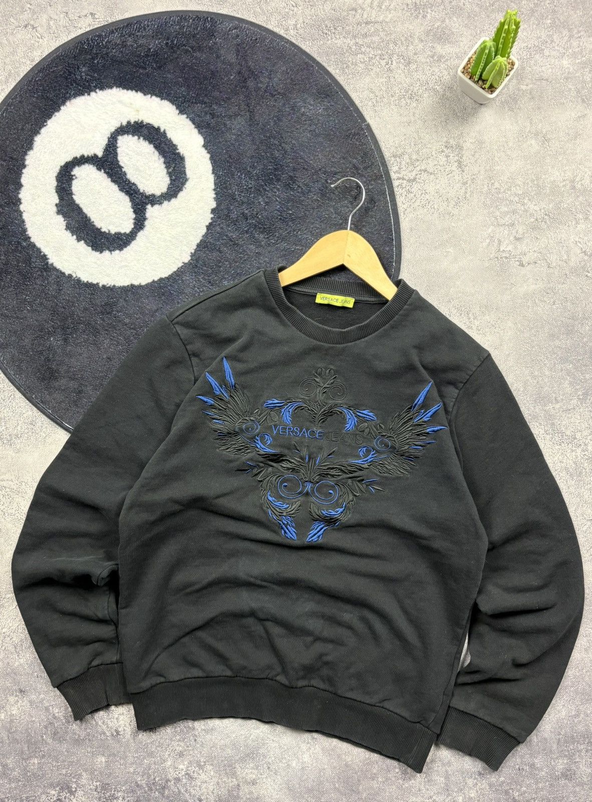 Versace VERSACE Hype Big EmbroideredLogo StreetwearLuxury Sweatshirt Size US L / EU 52-54 / 3 - 1 Thumbnail