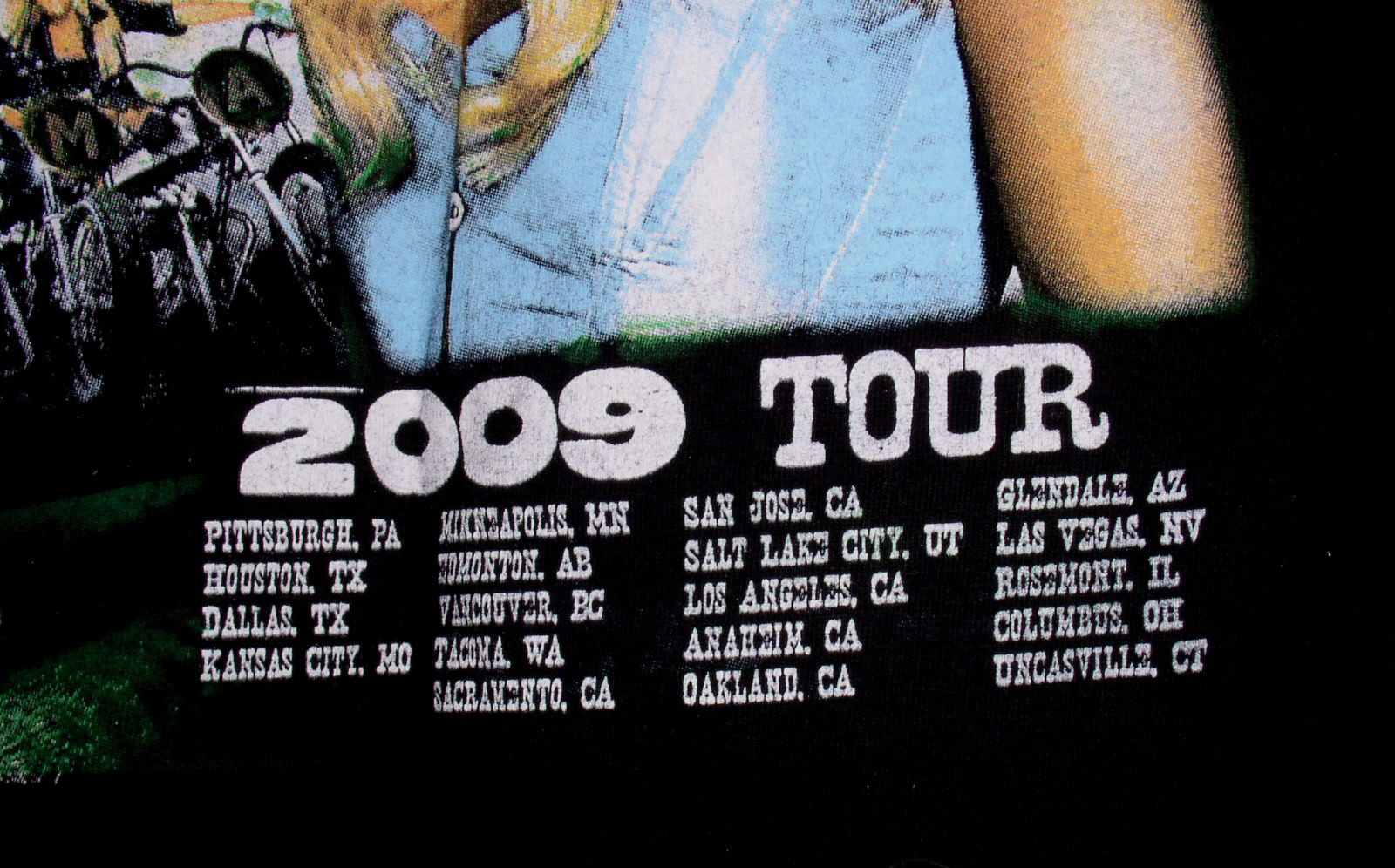 Band Tees Britney Spears Circus Concert Tour Shirt 2009 Pussycat Dolls Size US M / EU 48-50 / 2 - 4 Thumbnail