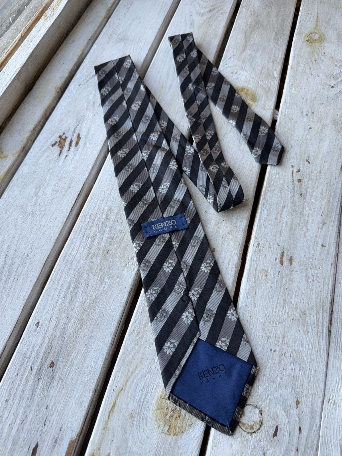 Designer × Kenzo Kenzo Homme Tie Black Gray Floral Stripe Made in Italy Silk Size ONE SIZE - 5 Thumbnail