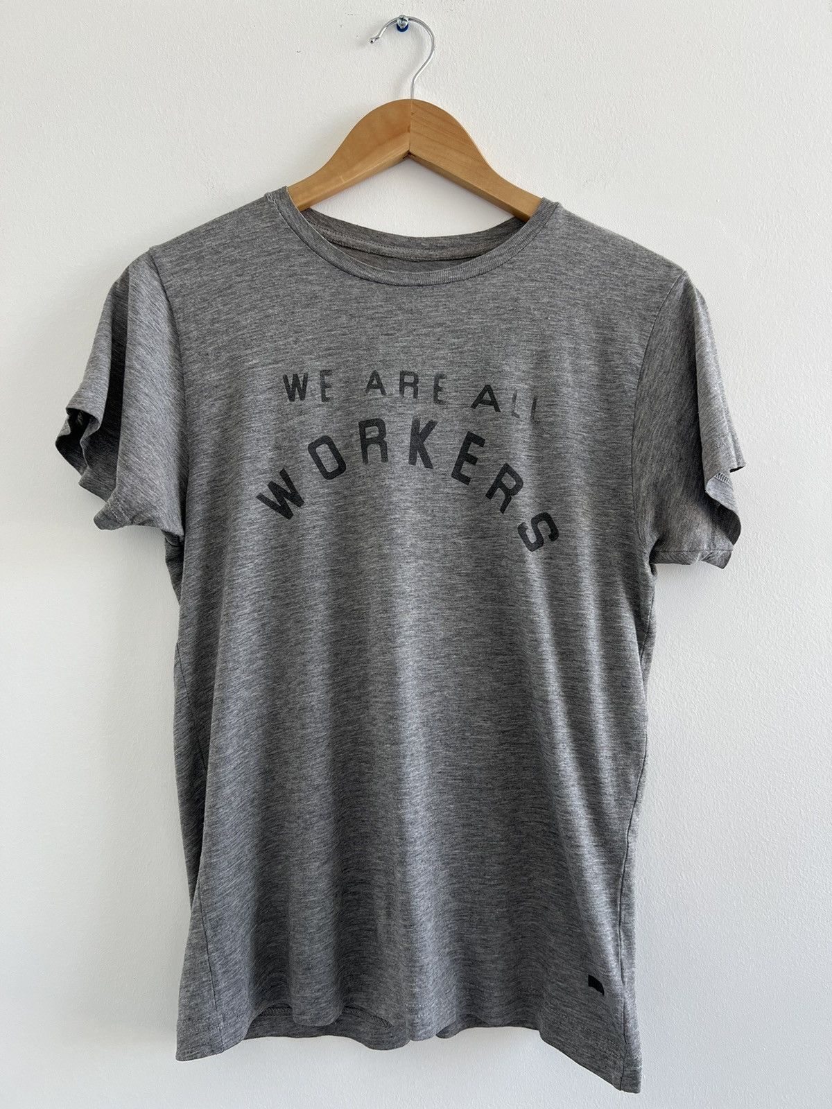 Levi's Levi’s We Are All Workers t-shirt Size US M / EU 48-50 / 2 - 1 Thumbnail