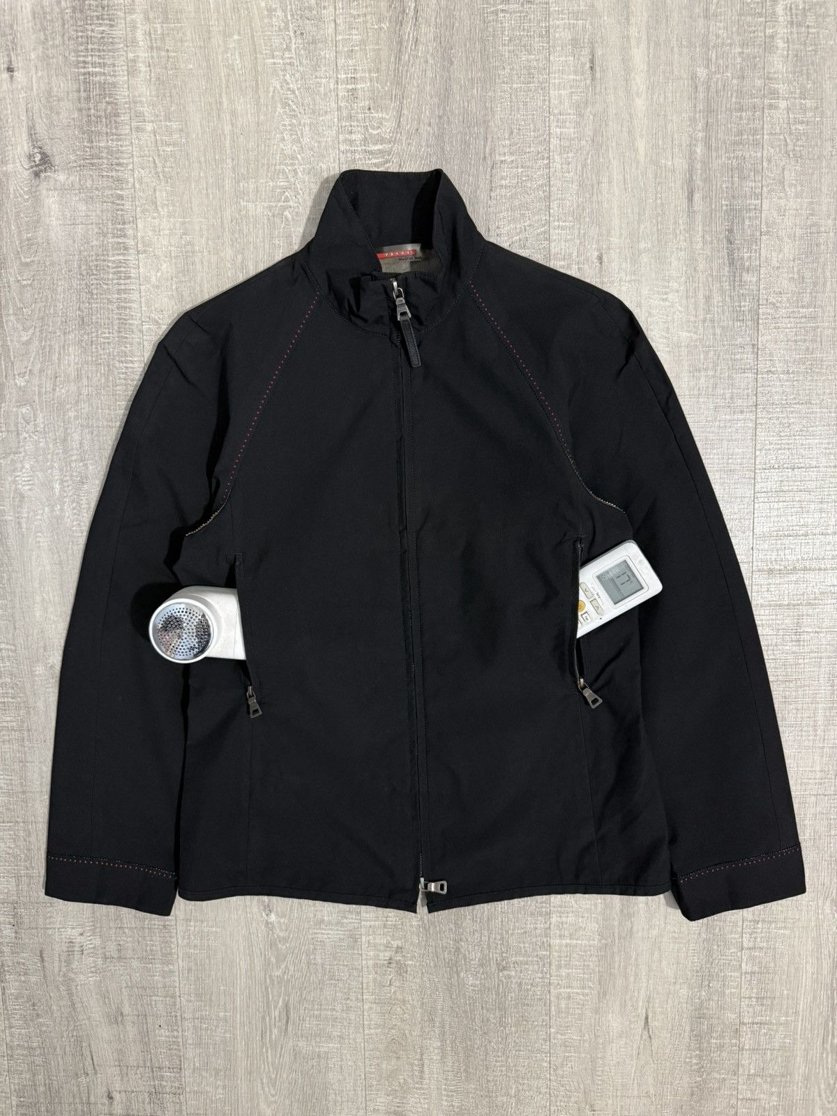 Prada Vintage prada goretex women jacket Size M / US 6-8 / IT 42-44 - 4 Thumbnail