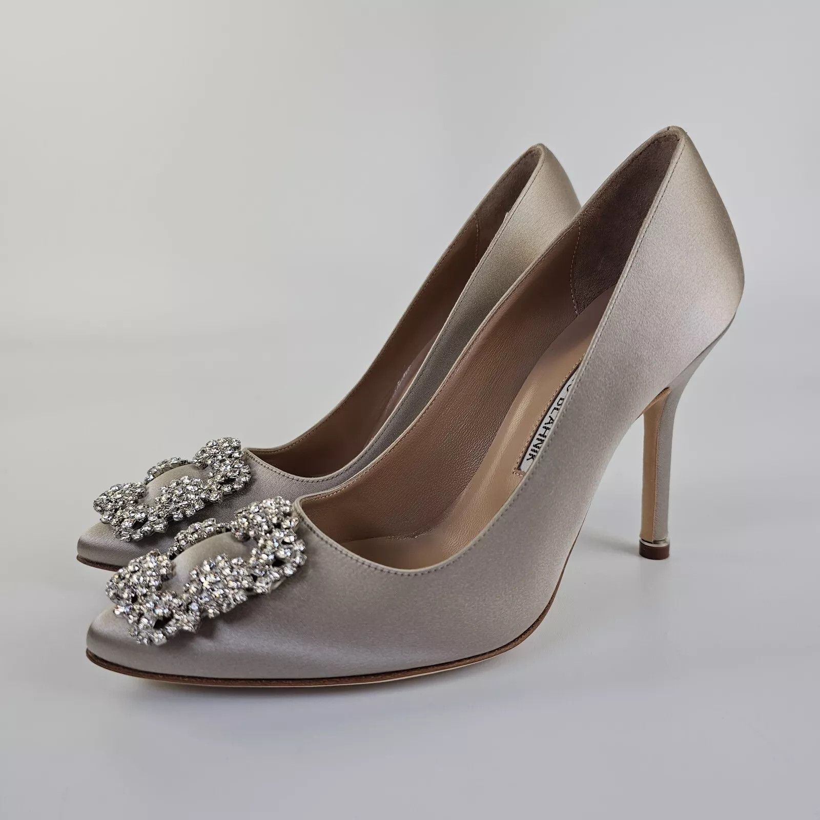 Manolo Blahnik Manolo Blahnik Hangisi Light Blue Satin 70mm Pumps