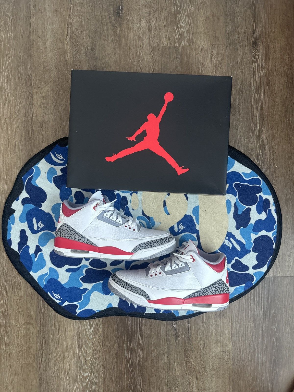 Jordan Brand Air Jordan 3 “Fire Red” Size 12.5 Size US 12.5 / EU 45-46 - 1 Thumbnail