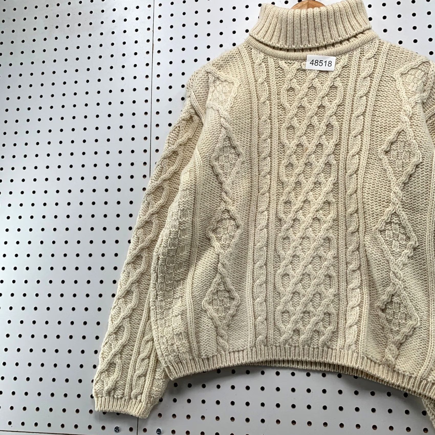 Vintage VINTAGE Callan Country Collection Sweater L Cream 90s Merino Wool Aran Knit Size L / US 10 / IT 46 - 5 Thumbnail