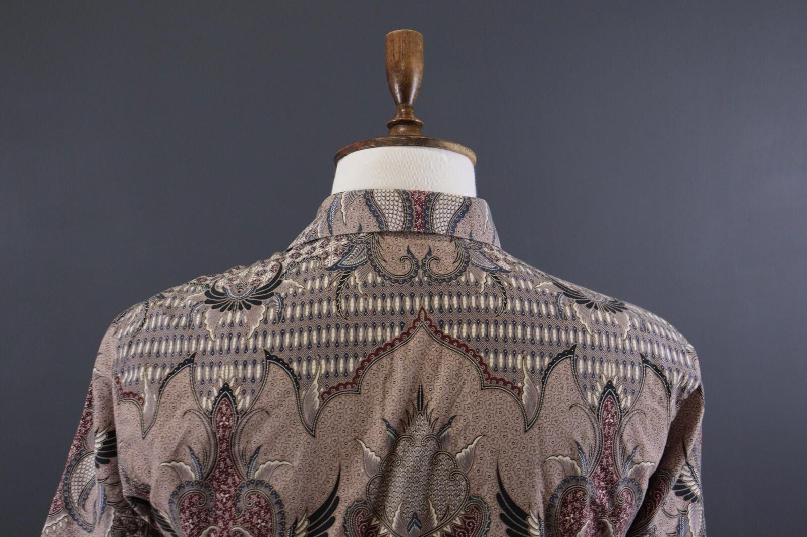 Designer Batik Keris Multicolour Luxury Pattern Down Shirt Size 38 15 Size US M / EU 48-50 / 2 - 7 Thumbnail