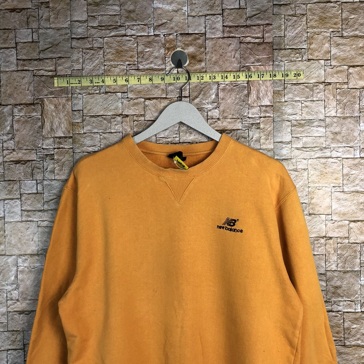New Balance New Balance Orange ripped vintage Sweatshirt #A304 Size US M / EU 48-50 / 2 - 2 Thumbnail