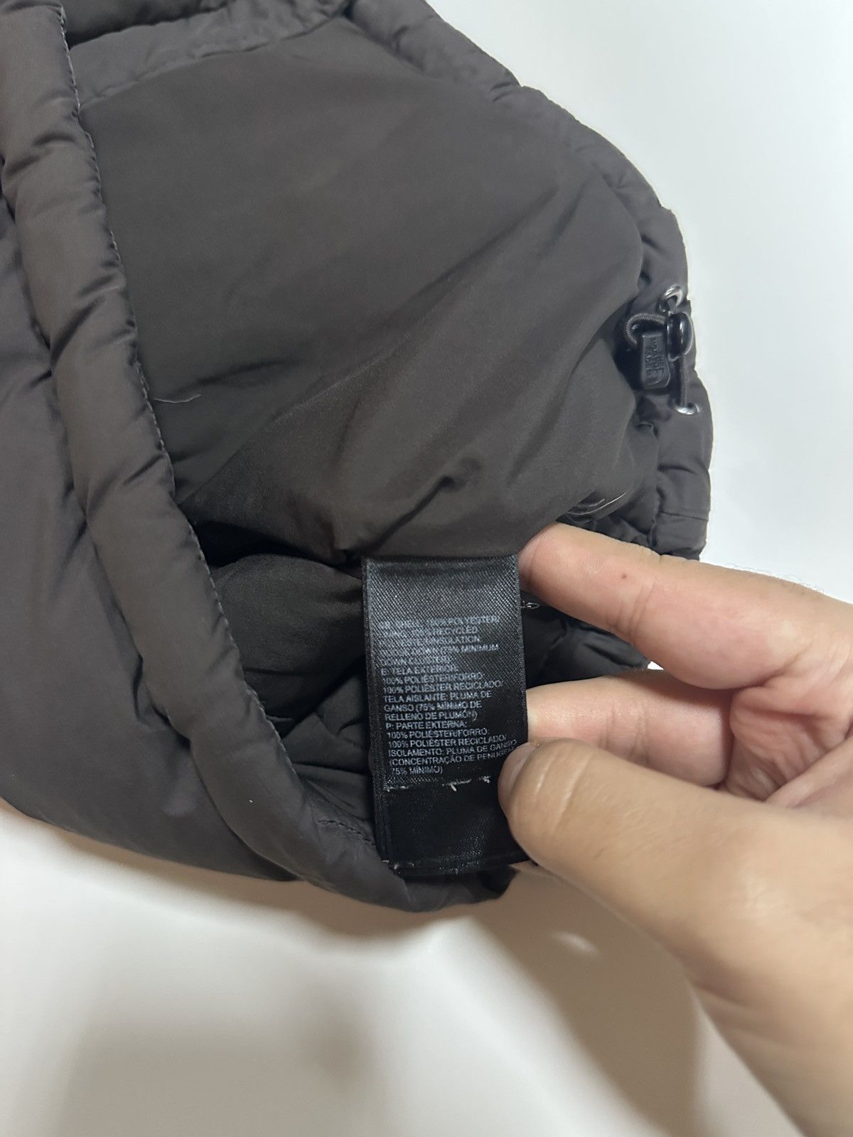 The North Face THE NORTH FACE 700 NUPTSE PUFFER VEST WOMEN BROWN SIZE XS Size XS / US 0-2 / IT 36-38 - 8 Thumbnail