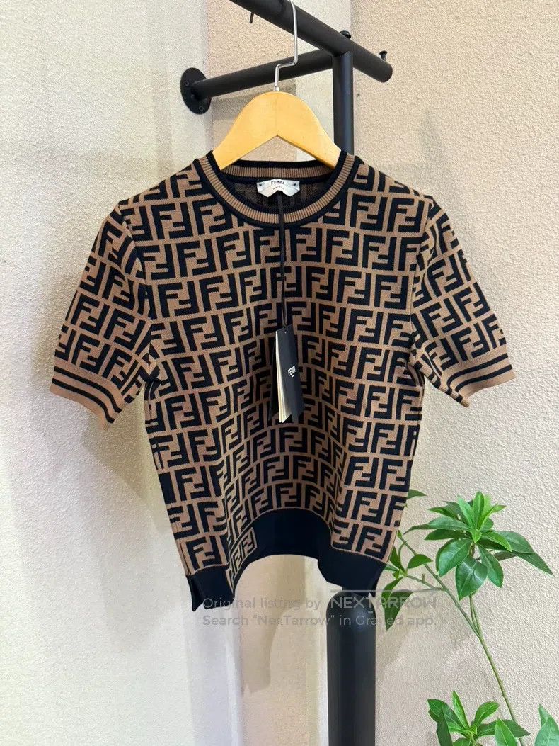 Fendi Fendi Monogram Knit Short Sleeve Size XXS / US 00 / IT 34 - 1 Thumbnail