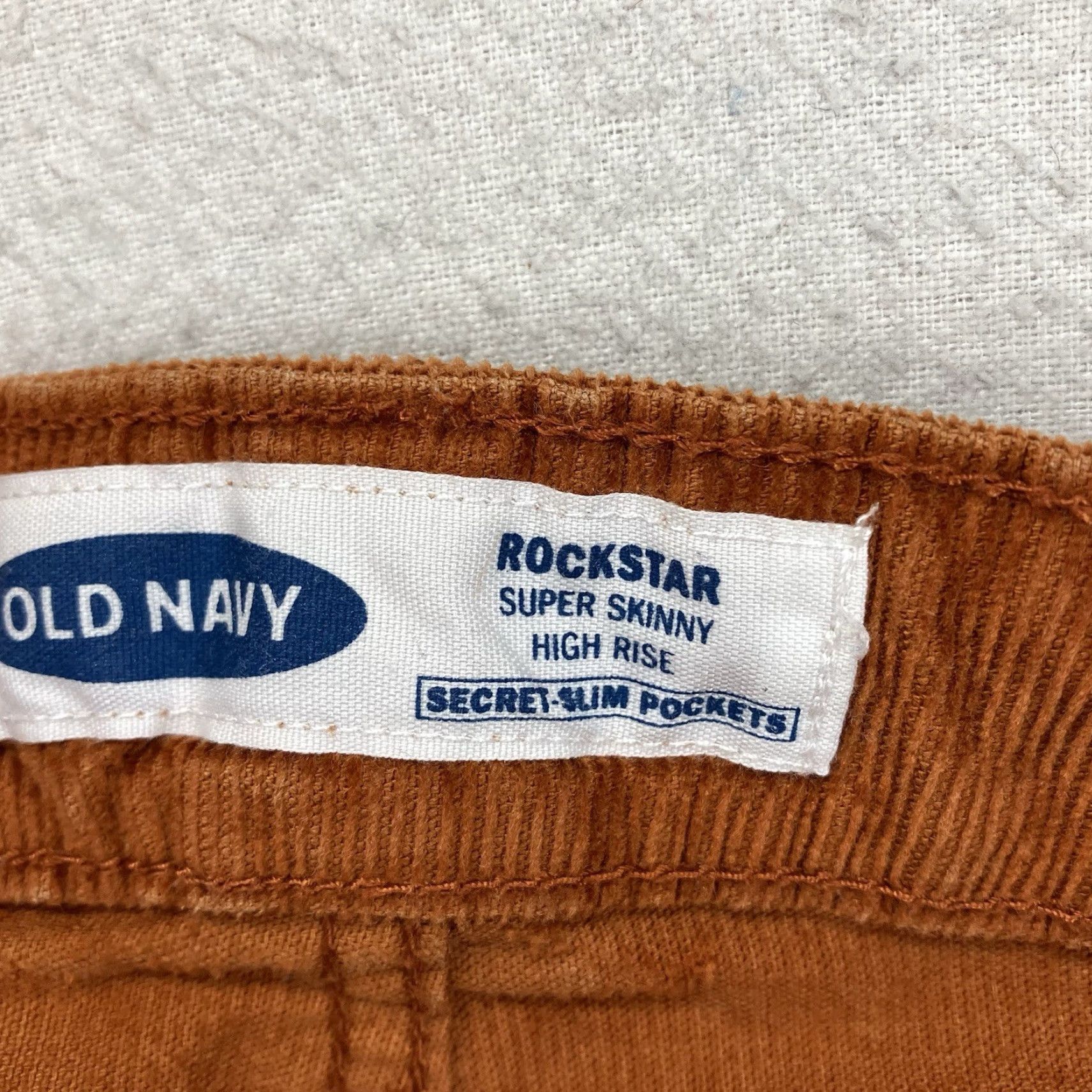 Old Navy Old Navy Rockstar Super Skinny Corduroy Pants 18 High Rise Slimming Fit Spice of Life Womens Size 40" / US 18 - 3 Thumbnail
