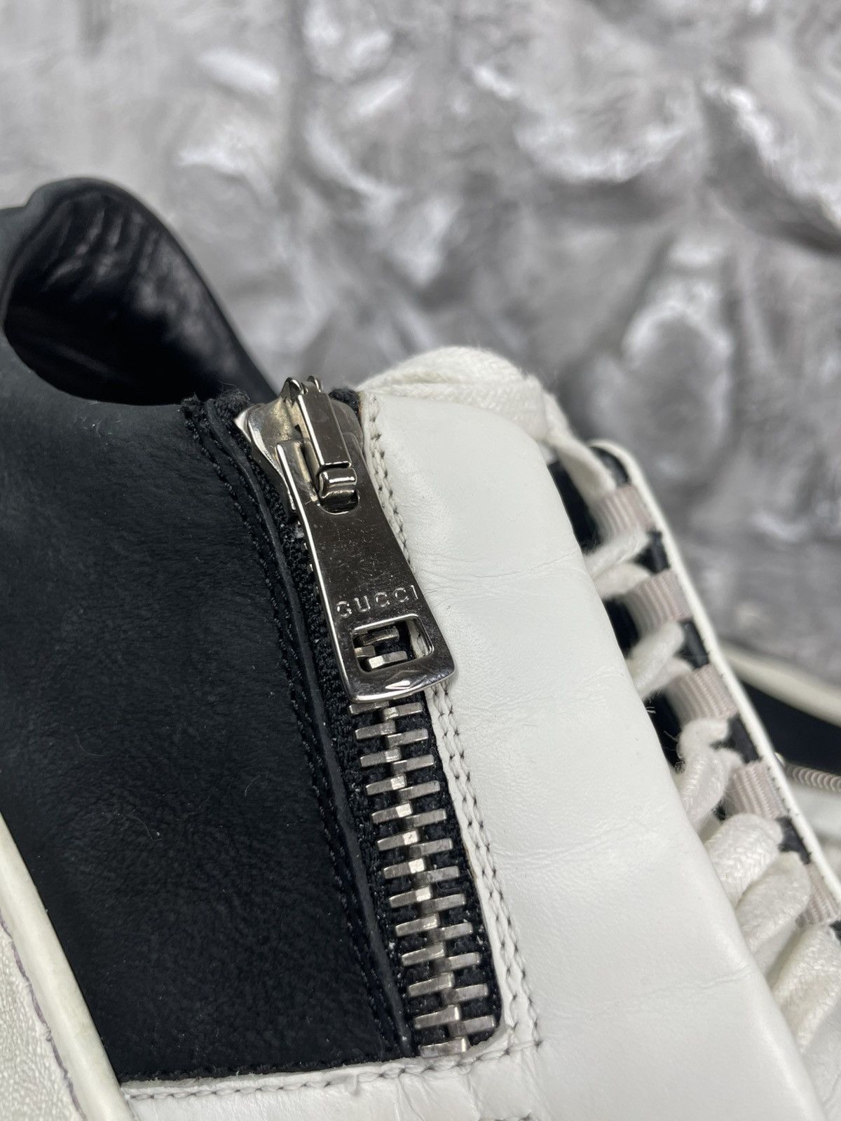Gucci Gucci Black / White Leather Zip Sneakers Size US 9.5 / EU 42-43 - 22 Thumbnail