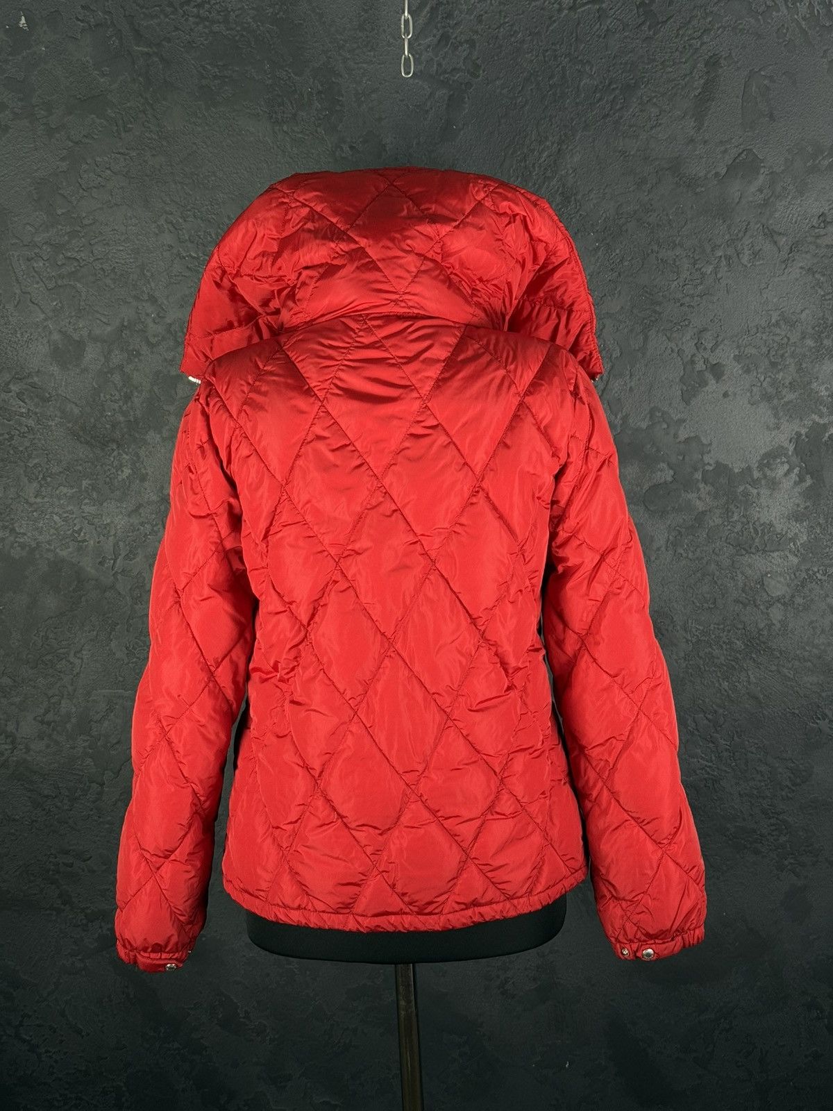 Prada 2008 Prada Red Diamond Women’s Quilted Puffer Jacket Size XL / US 12-14 / IT 48-50 - 9 Thumbnail