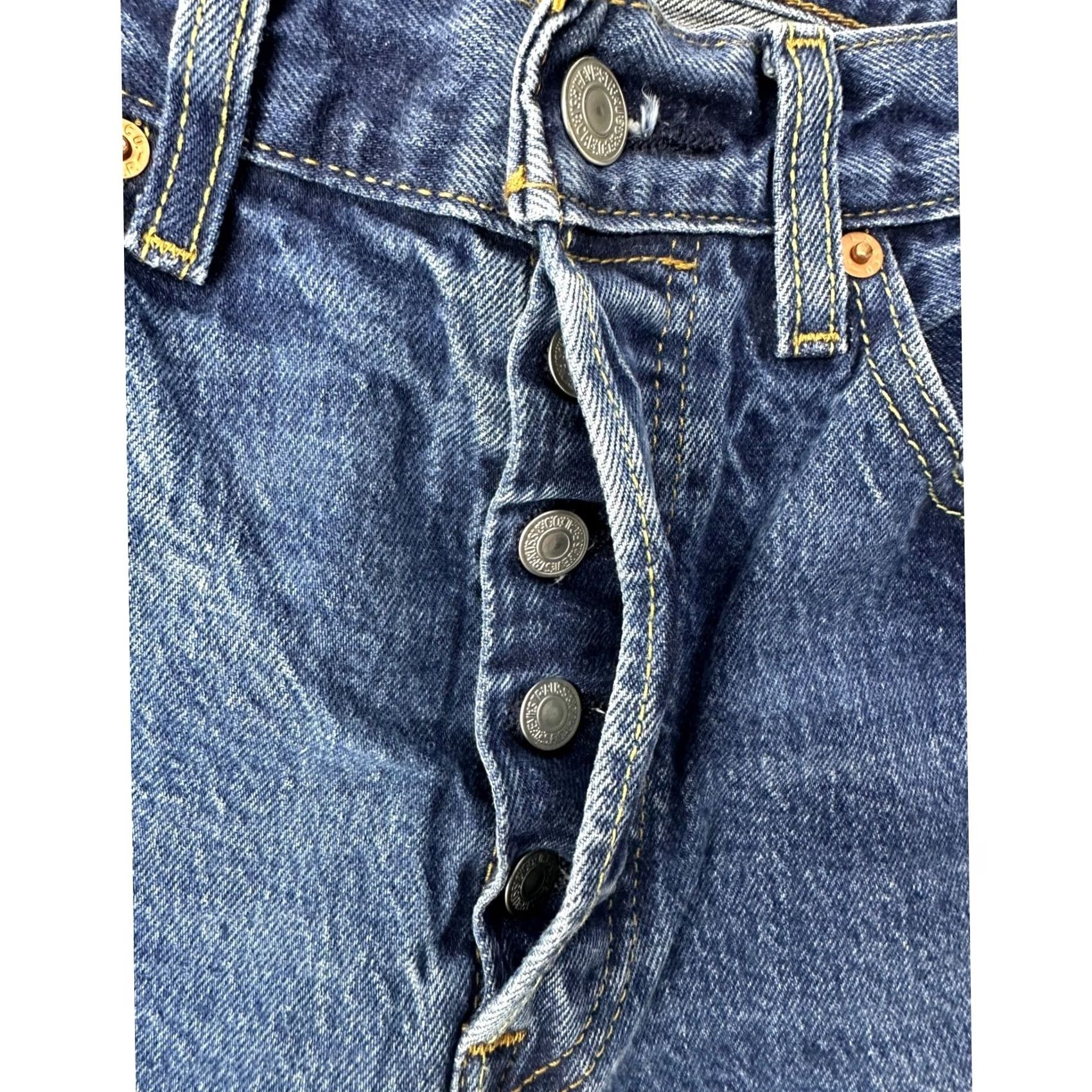 Levi's Brand: Levi'S (explicitly stated) Size US 31 - 3 Thumbnail