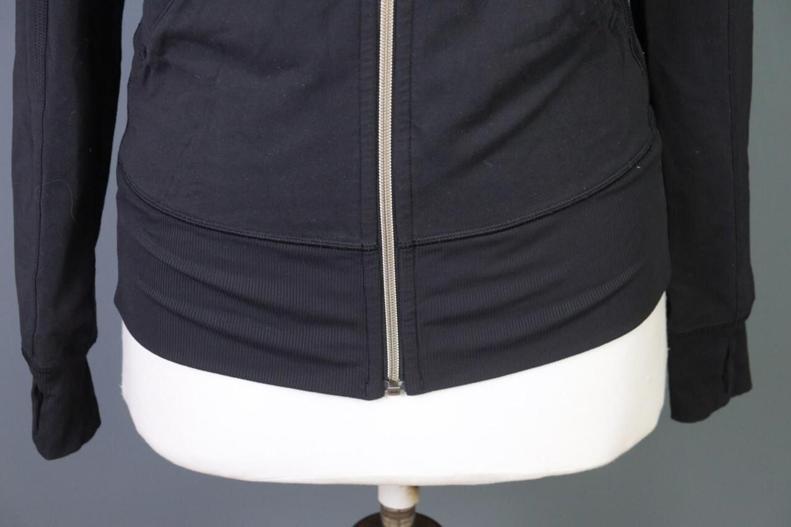 Lululemon Lululemon Athletica Gray Full Zip Fleece Track Jacket Size M / US 6-8 / IT 42-44 - 4 Thumbnail