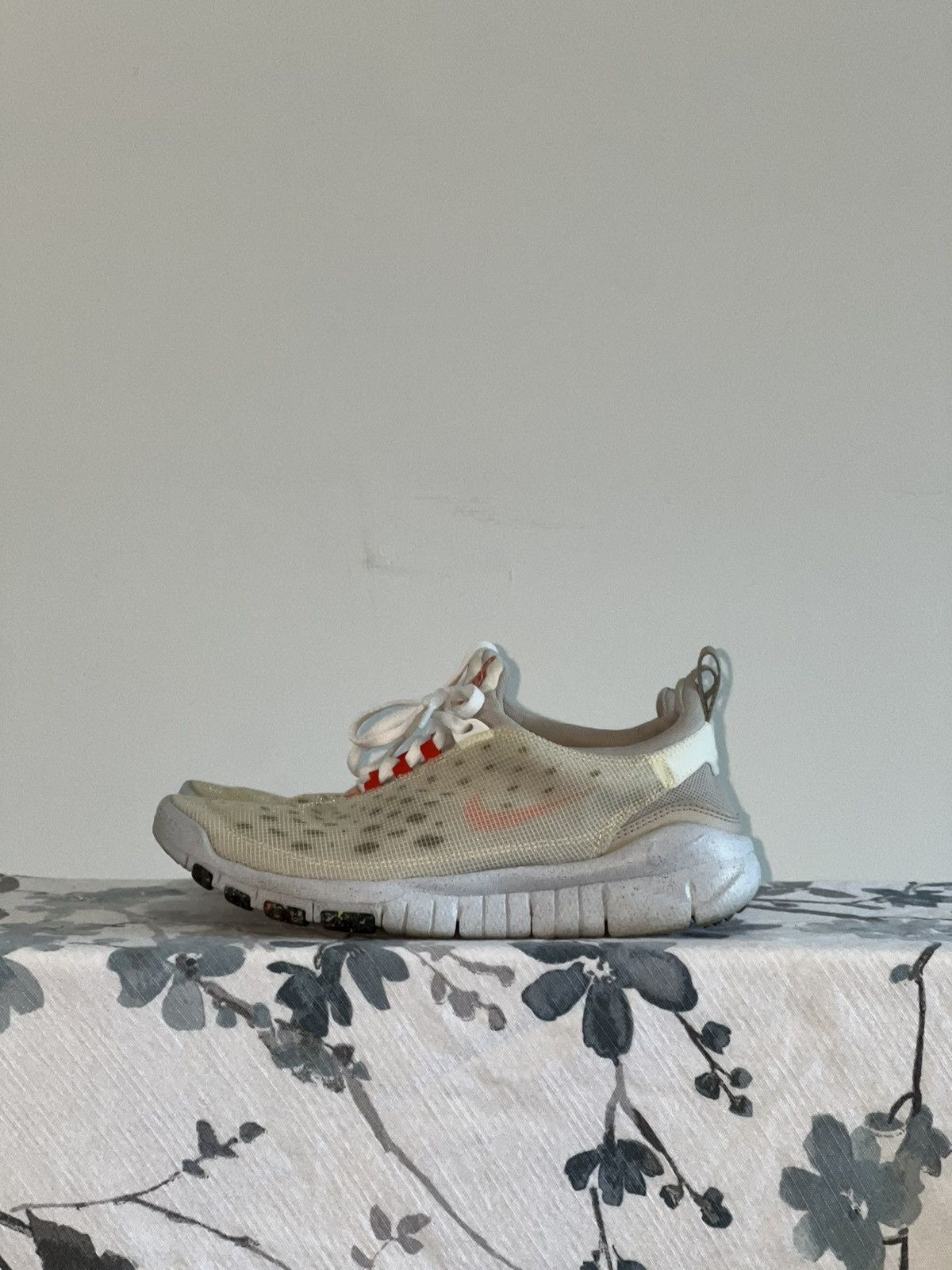 Nike Nike Free Trail 5.0 Cream Orange Size US 9 / EU 42 - 4 Thumbnail