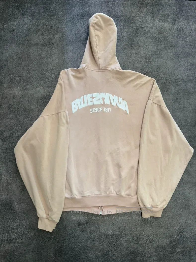 Balenciaga Balenciaga Reversed Inverted Letter Embroidered Pink Zippe Size US S / EU 44-46 / 1 - 2 Thumbnail