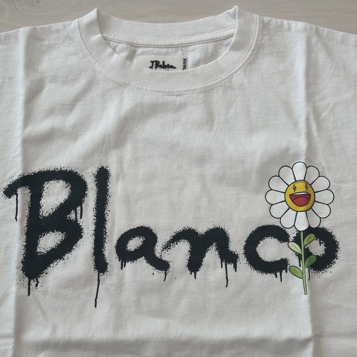J Balvin × Takashi Murakami TAKASHI MURAKAMI x J BALVIN BLANCO SCRIPT T SHIRT XL Size US XL / EU 56 / 4 - 3 Thumbnail