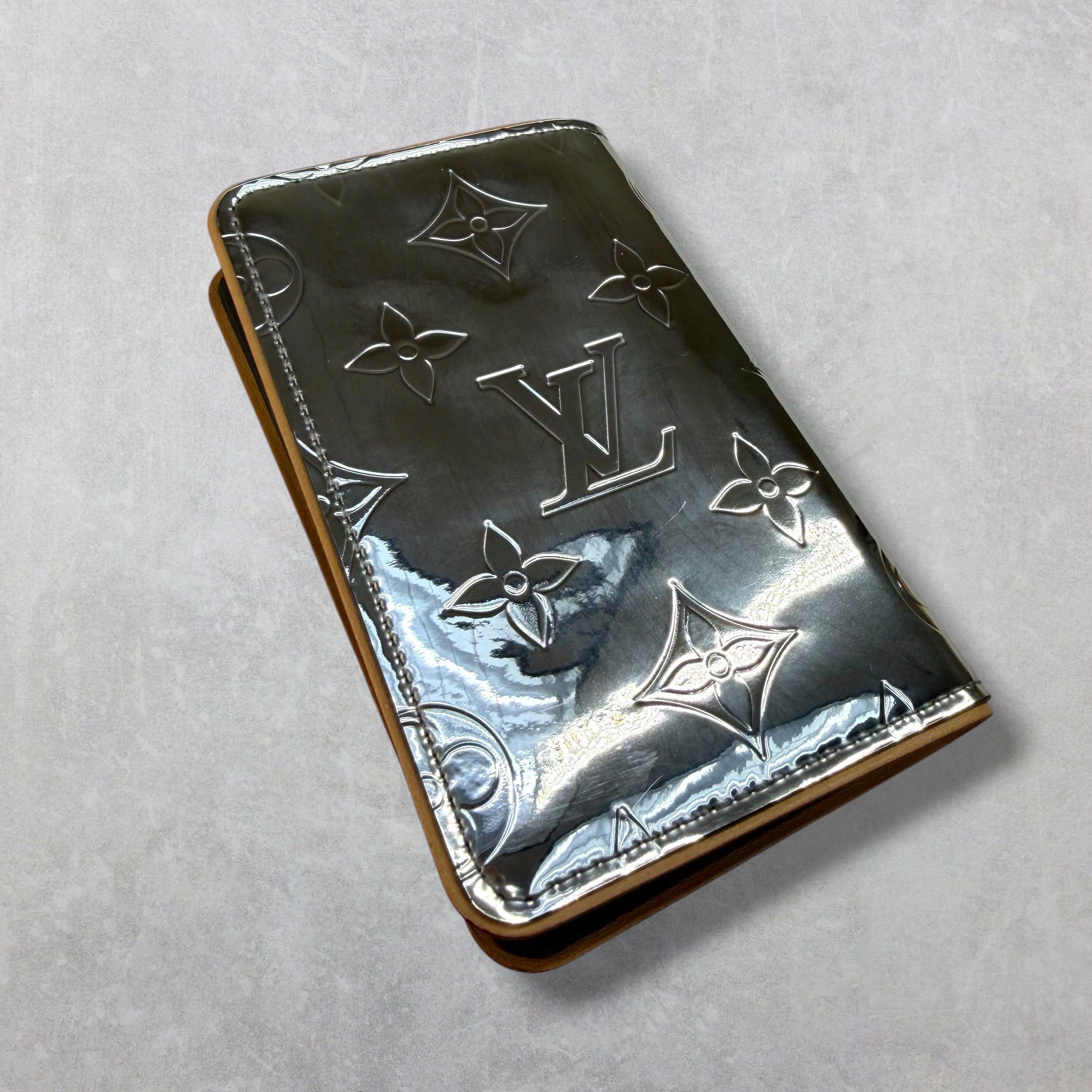 Louis Vuitton Louis Vuitton Monogram Mirror Pocket Organizer Size ONE SIZE - 1 Thumbnail