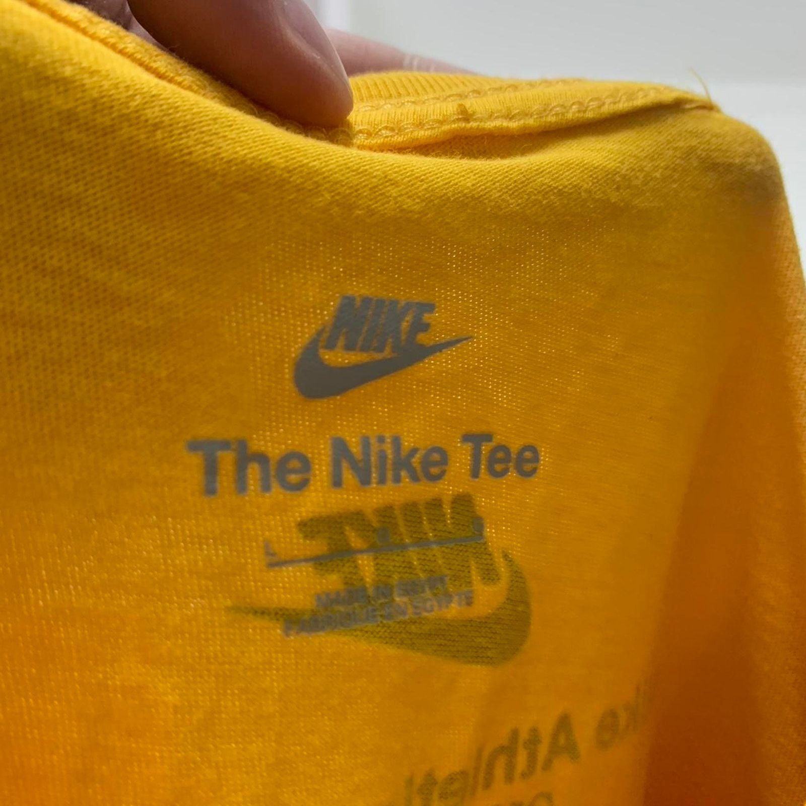 Nike × Vintage Nike The Art of Sport Yellow T-shirt Size US L / EU 52-54 / 3 - 4 Thumbnail