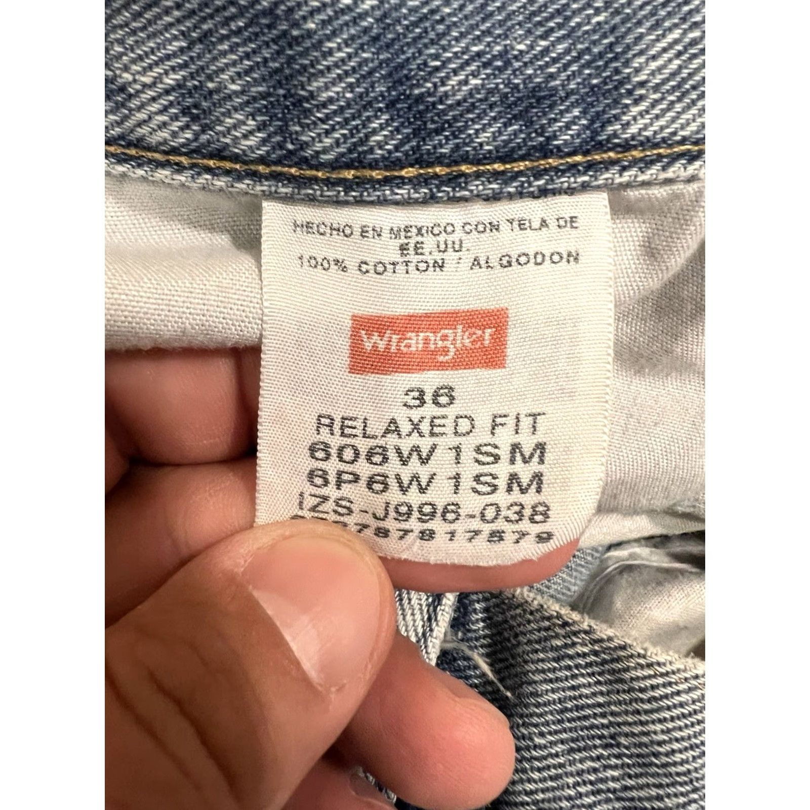 Wrangler VTG Wrangler Blue Denim 36 Jorts Bermuda Distressed 10" Inseam Relaxed Mens 90s Y2K Vintage Work Wear Jeans Shorts Size US 36 / EU 52 - 7 Thumbnail