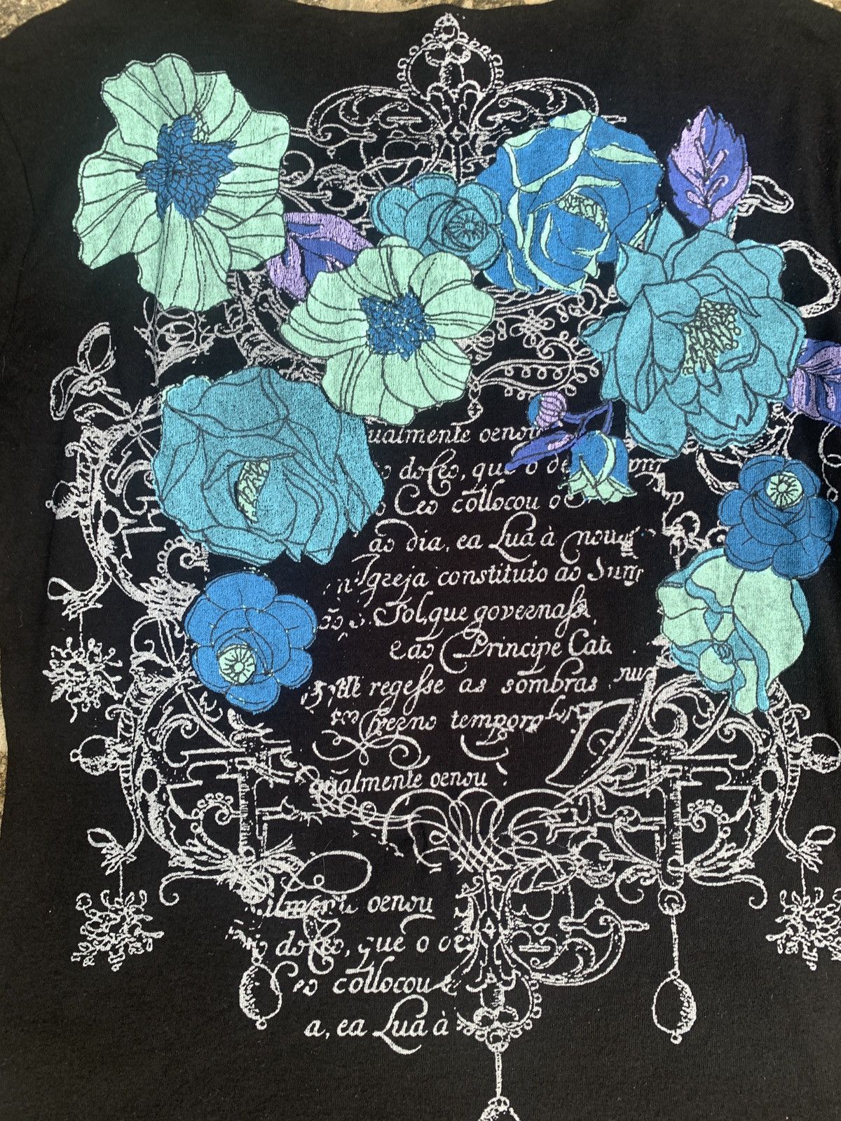 Japanese Brand y2k to the angel Japan Black Floral Poem Quotes Graphic Top Size M / US 6-8 / IT 42-44 - 8 Thumbnail