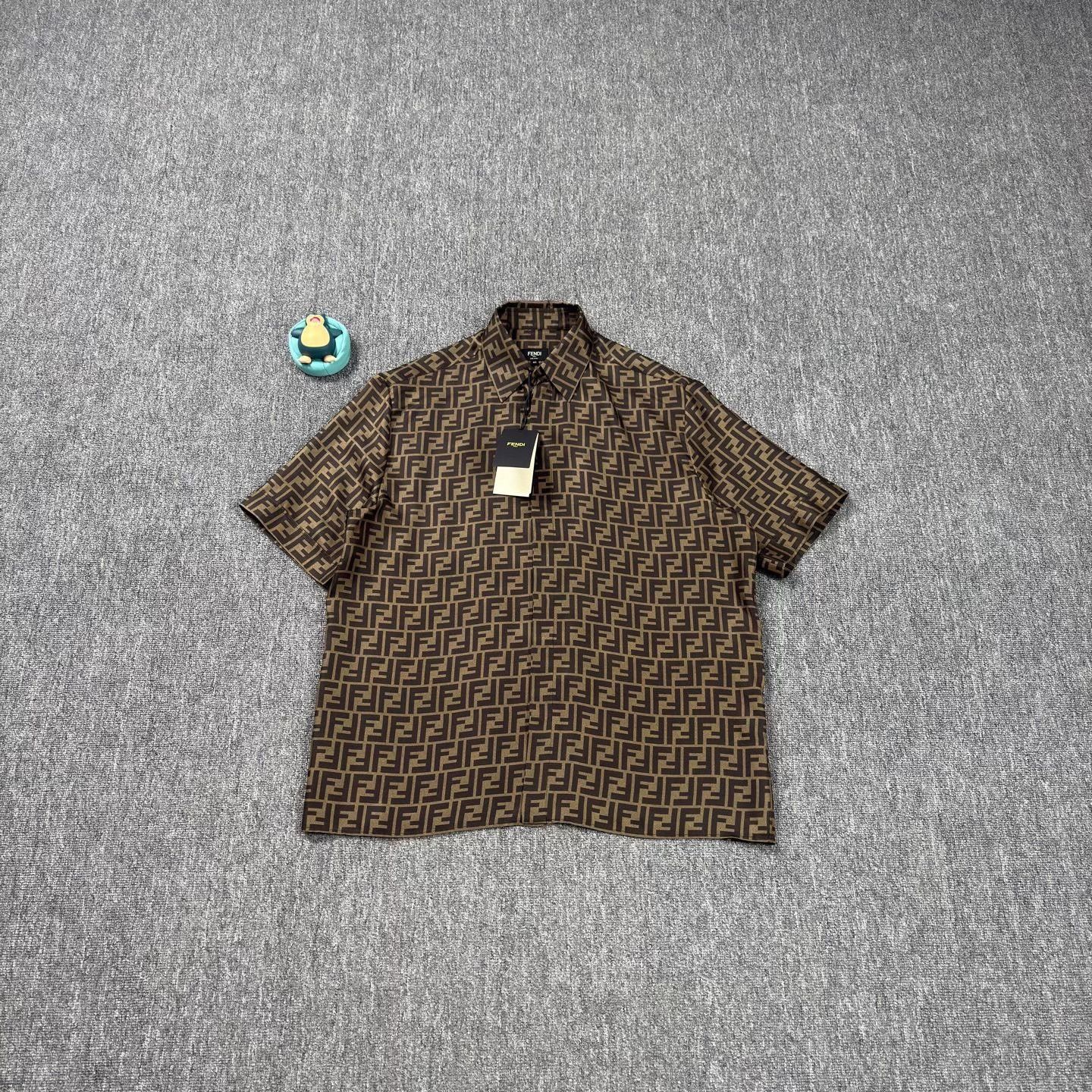 Fendi Fendi FF Print Short Sleeve Shirt Size US XXS / EU 40 - 1 Thumbnail