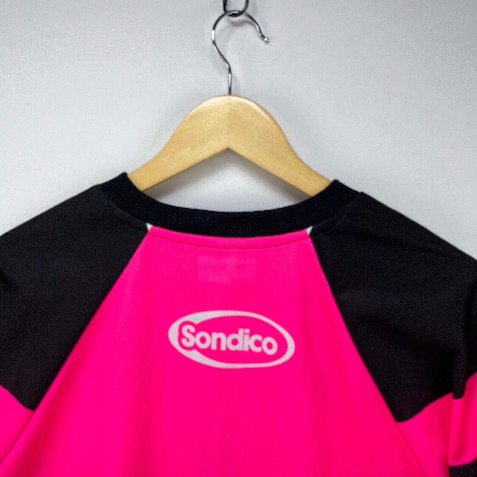 Vintage Vintage Y2K Sondico Goalkeeper Soccer FootballJersey Pink XL Size US XL / EU 56 / 4 - 11 Thumbnail