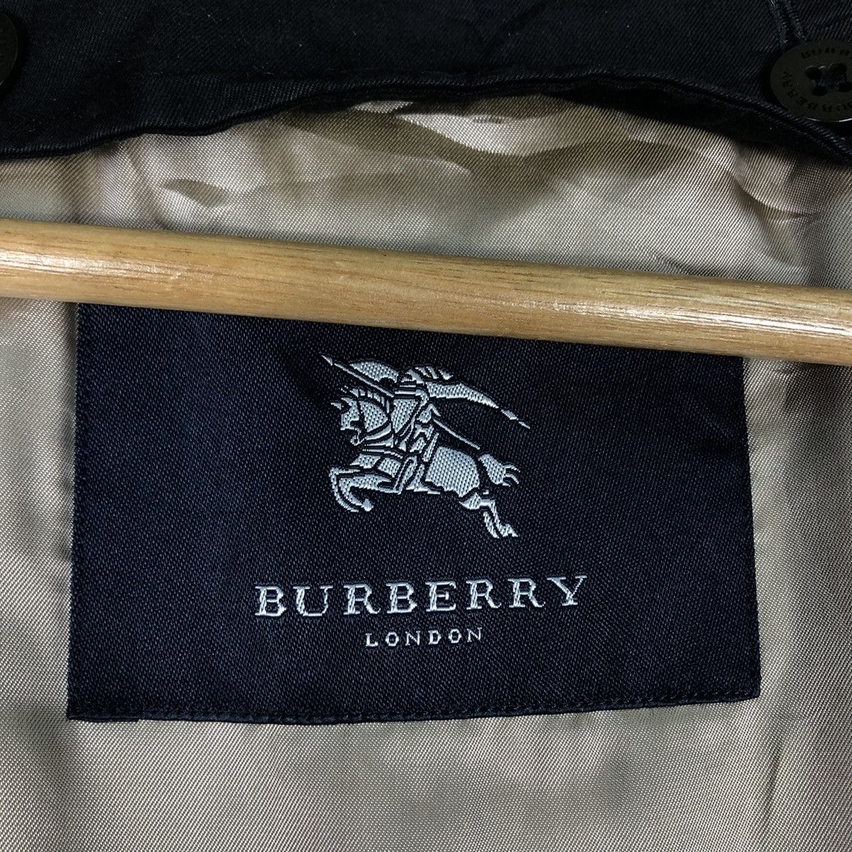 Burberry 🔥Vintage Long Jacket Burberry London Nova Check Size US M / EU 48-50 / 2 - 15 Thumbnail