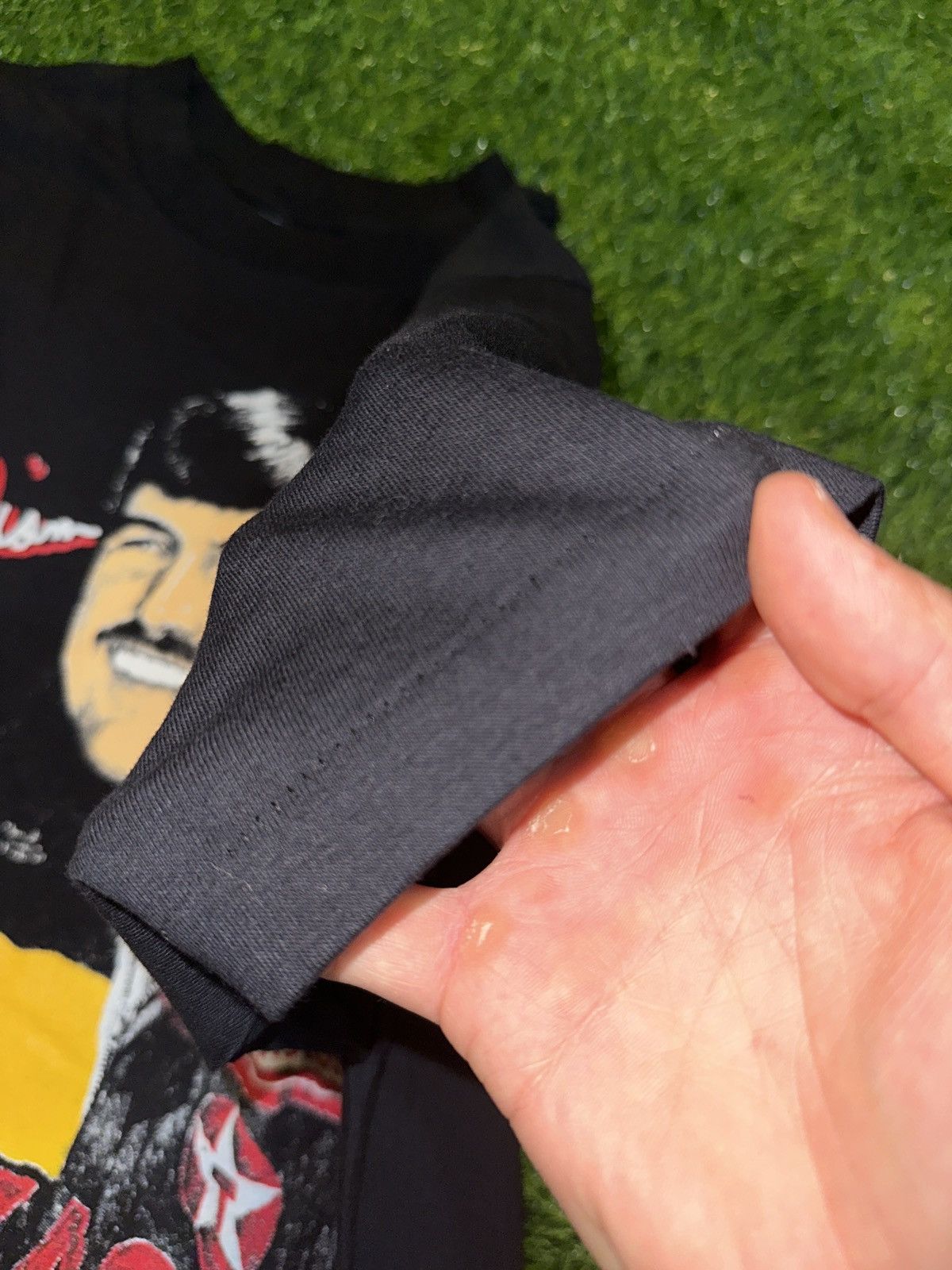 Vintage Vintage 1993 Davey Allison in memory tee shirt size Large Size US L / EU 52-54 / 3 - 5 Thumbnail