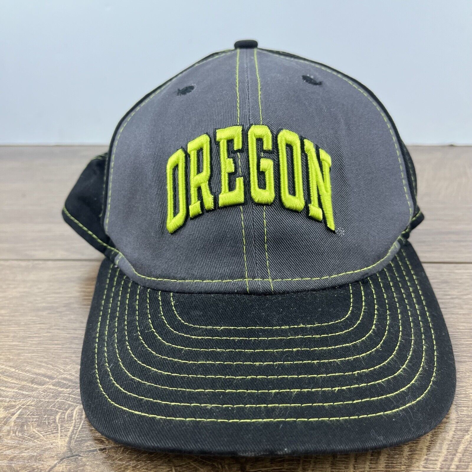 New Era Oregon Ducks Gray Hat New Era 9FIFTY Snapback Hat Adjustable Size ONE SIZE - 1 Thumbnail