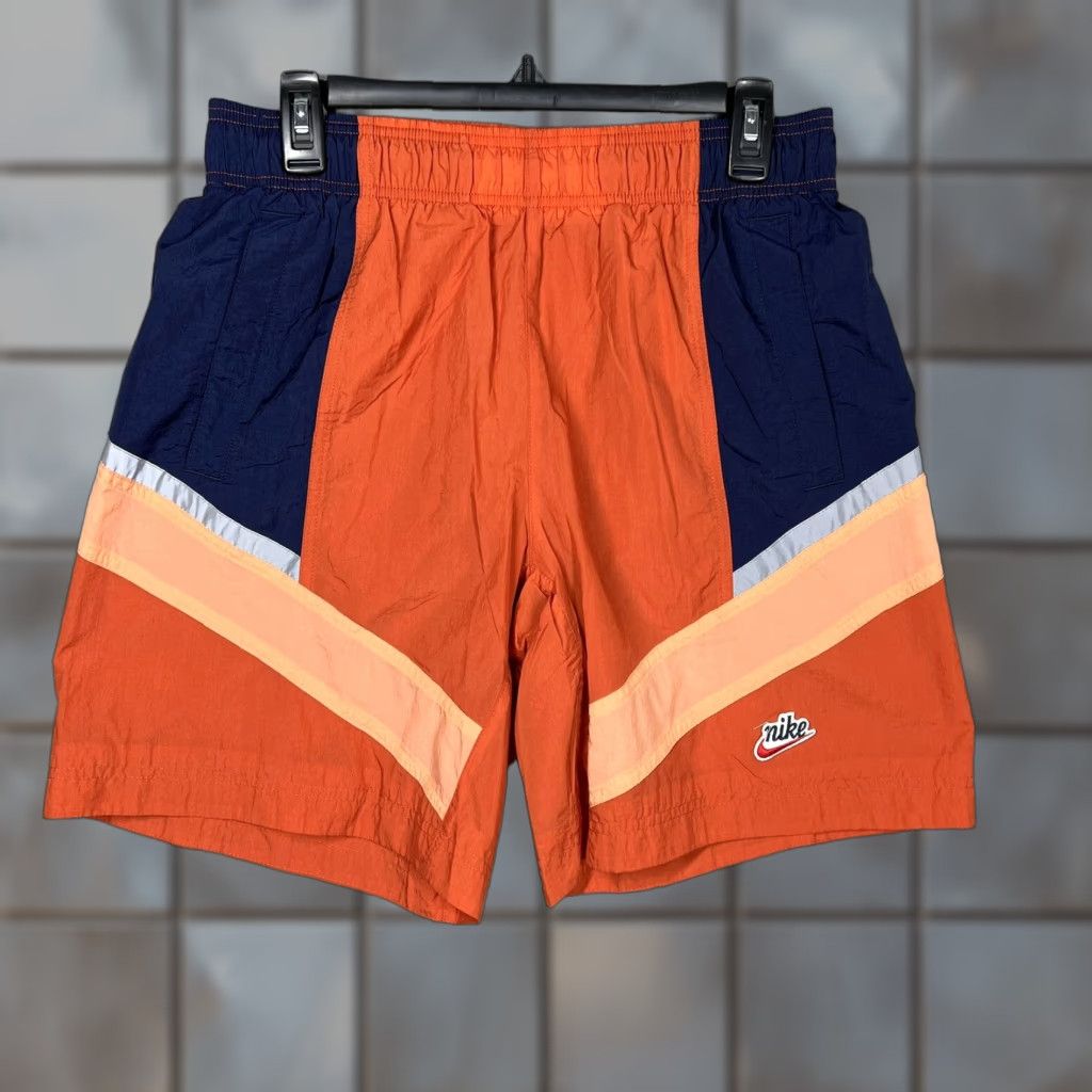Nike Nike Sportswear Mens Shorts Heritage Windrunner Orange CU4436-861 Size US 31 - 1 Thumbnail