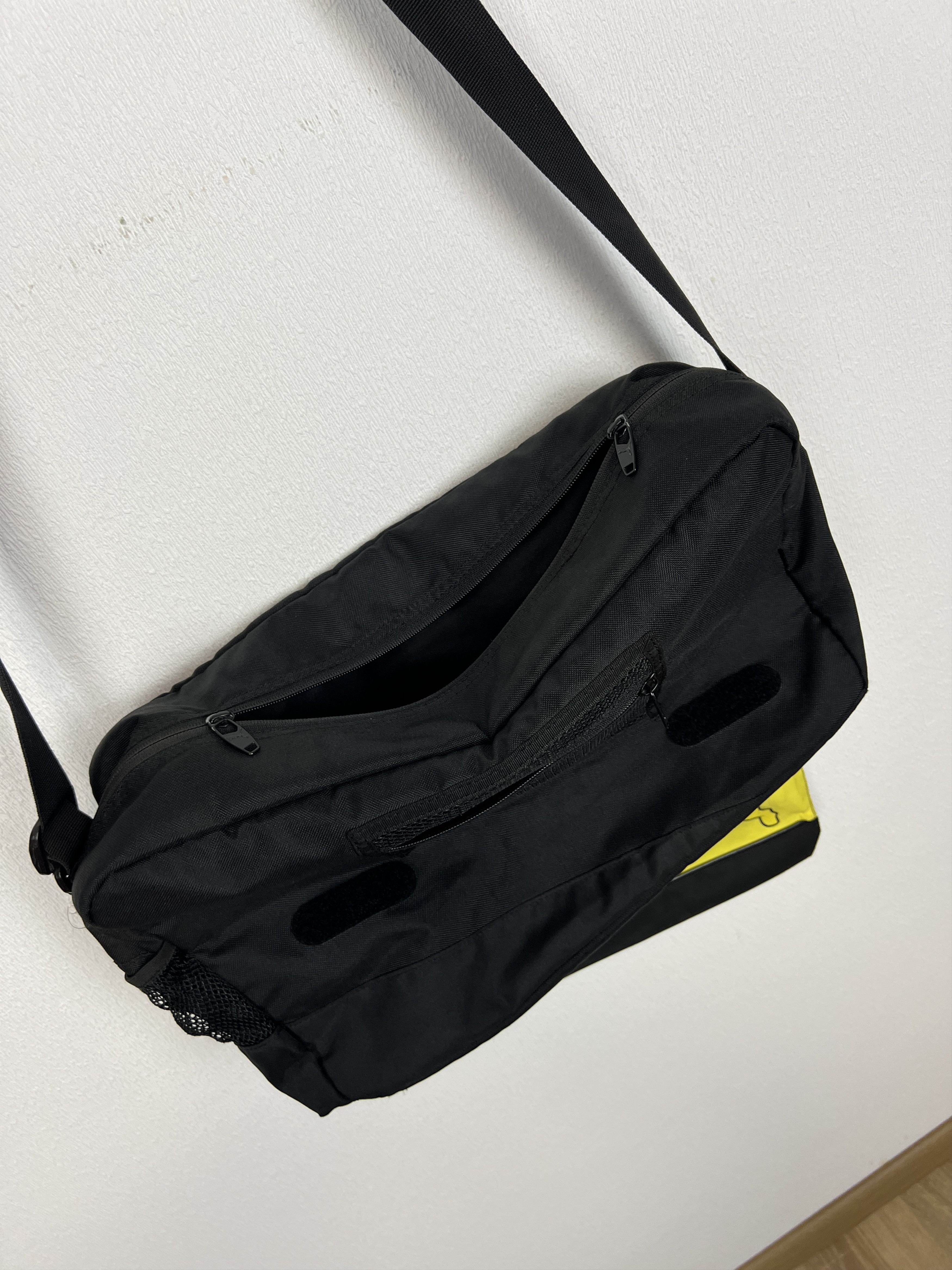 Puma Vintage Borussia Dortmund BVB Train Crossbody Football Size ONE SIZE - 8 Thumbnail