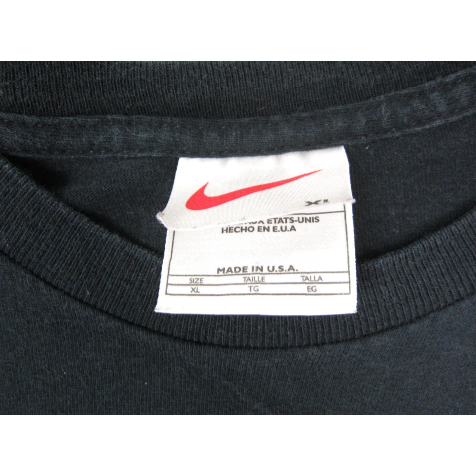 Nike VINTAGE Nike Athletics Shirt Mens XL Black Long Sleeve Crew Neck USA Made Shirt XL Black Nike Logo Regular fit All Seasons Mens XL Shirt Size US XL / EU 56 / 4 - 4 Thumbnail