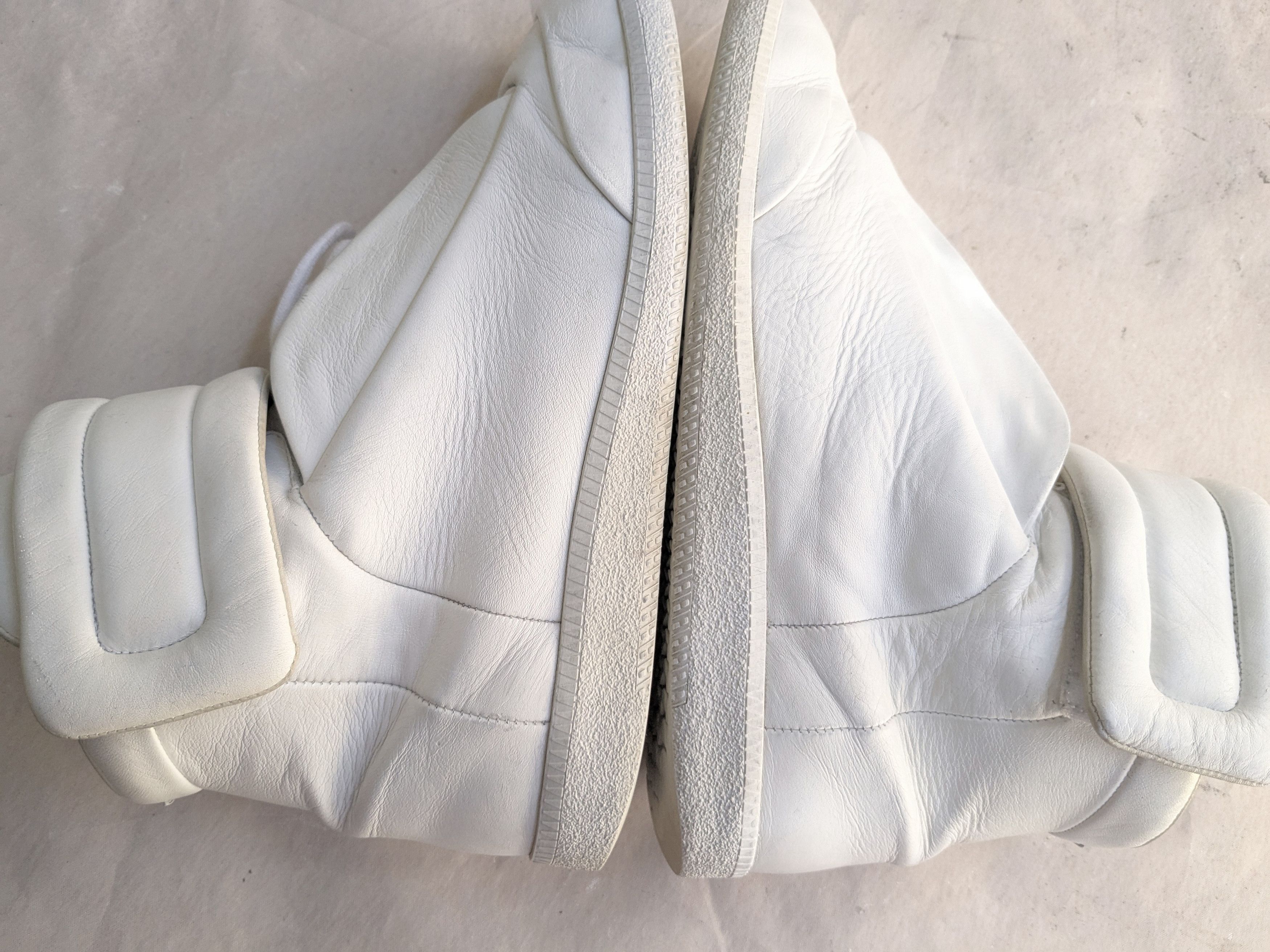 Maison Margiela Maison Margiela Future White High Tops 9 42 Leather Size US 9 / EU 42 - 12 Thumbnail