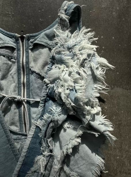 Nozomi Ishiguro Nozomi Ishiguro SS13 Runway Distressed Denim Vest Size M / US 6-8 / IT 42-44 - 7 Thumbnail