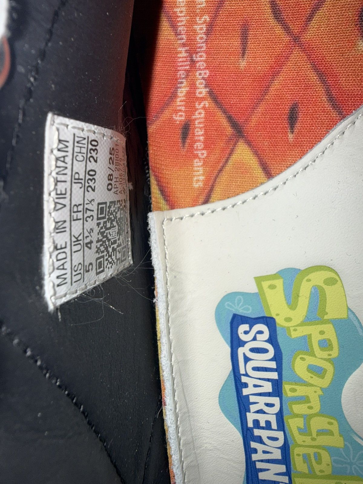 Adidas Adidas x SpongeBob Stan Smith Freizeit Black US 5 Size US 5 / EU 37 - 8 Thumbnail