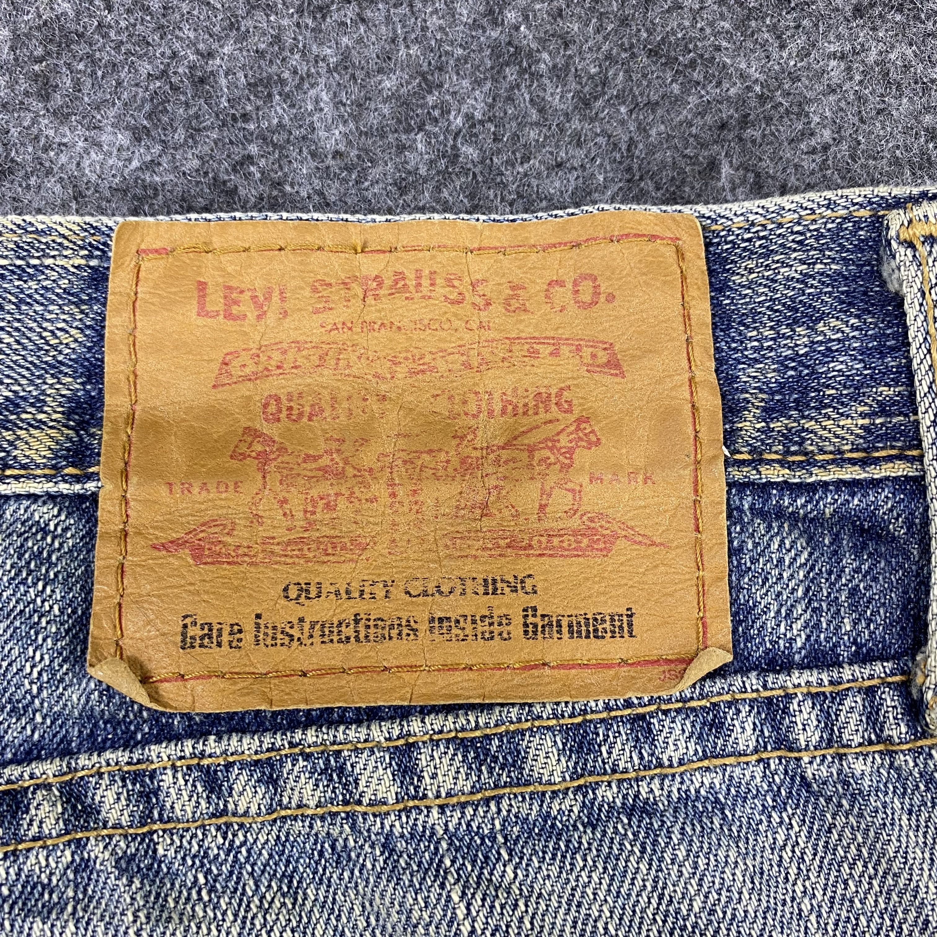 Levi's × Levi's Vintage Clothing × Vintage Vintage Levi's Distressed Blue Wash Jeans-J1178 Size US 38 / EU 54 - 11 Thumbnail