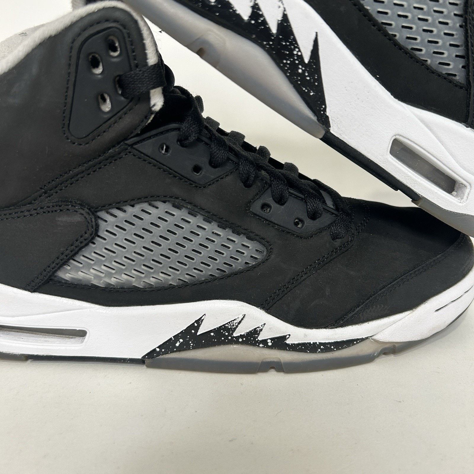 Jordan Brand Nike Air Jordan 5 Retro OG “Moonlight/Oreo” (2021) Size US 9 / EU 42 - 7 Thumbnail