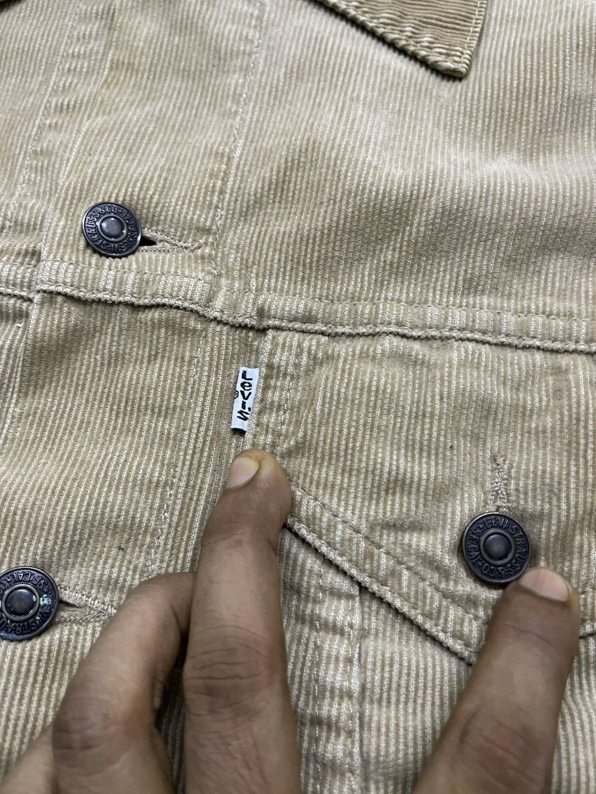 Levi's VINTAGE LEVIS CORDUROY TRUCKER JACKET FADED Size US L / EU 52-54 / 3 - 10 Thumbnail