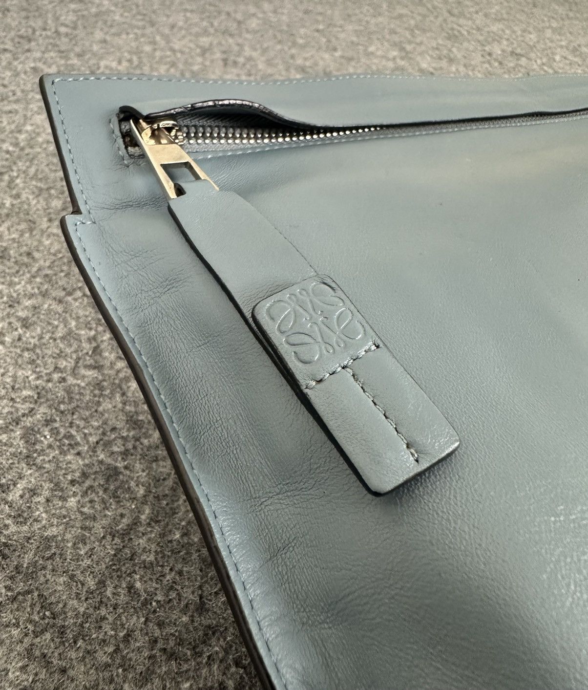 Loewe Loewe - T Pouch Leather Clutch Bag - Blue Size ONE SIZE - 9 Thumbnail