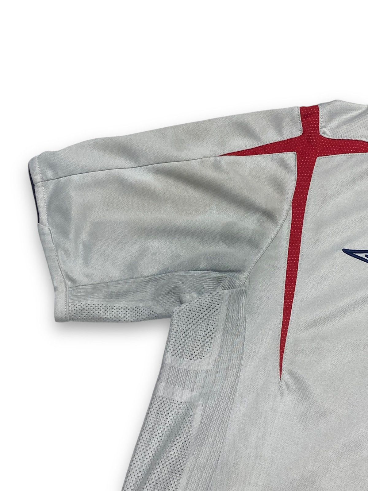 Umbro 06 Vintage UMBRO ENGLAND OWEN Football Distressed Jersey N10 Size US L / EU 52-54 / 3 - 10 Thumbnail
