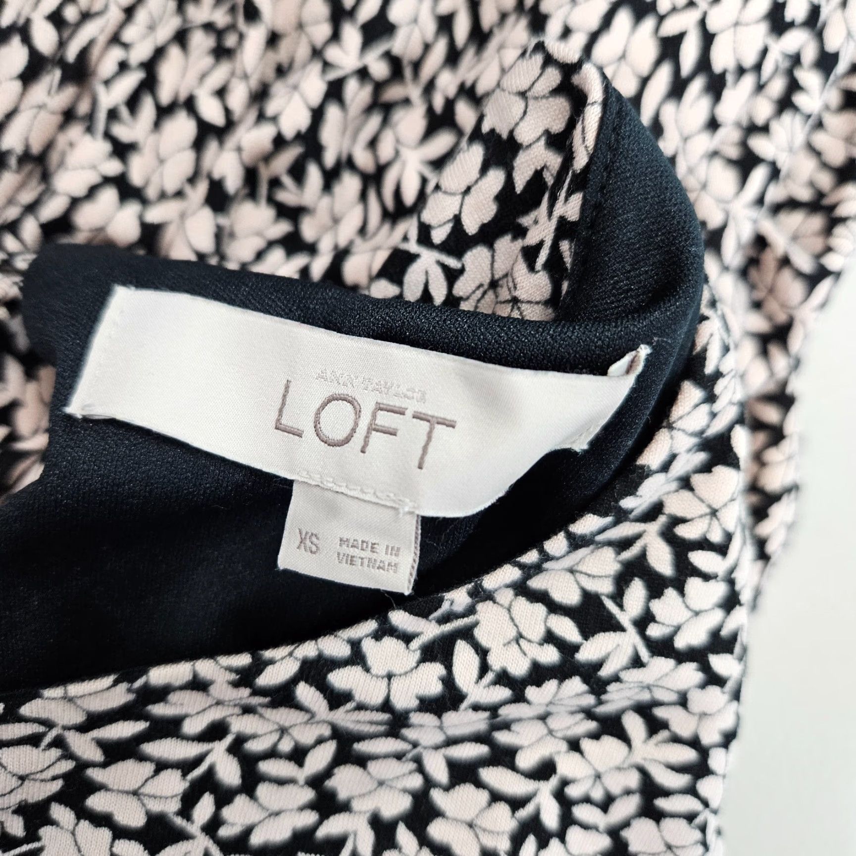 Loft LOFT Ann Taylor Womens Dress XS Pink Black Floral Sleeveless Rayon Blend Round Neck Zip Short Vintage No Size XS / US 0-2 / IT 36-38 - 5 Thumbnail