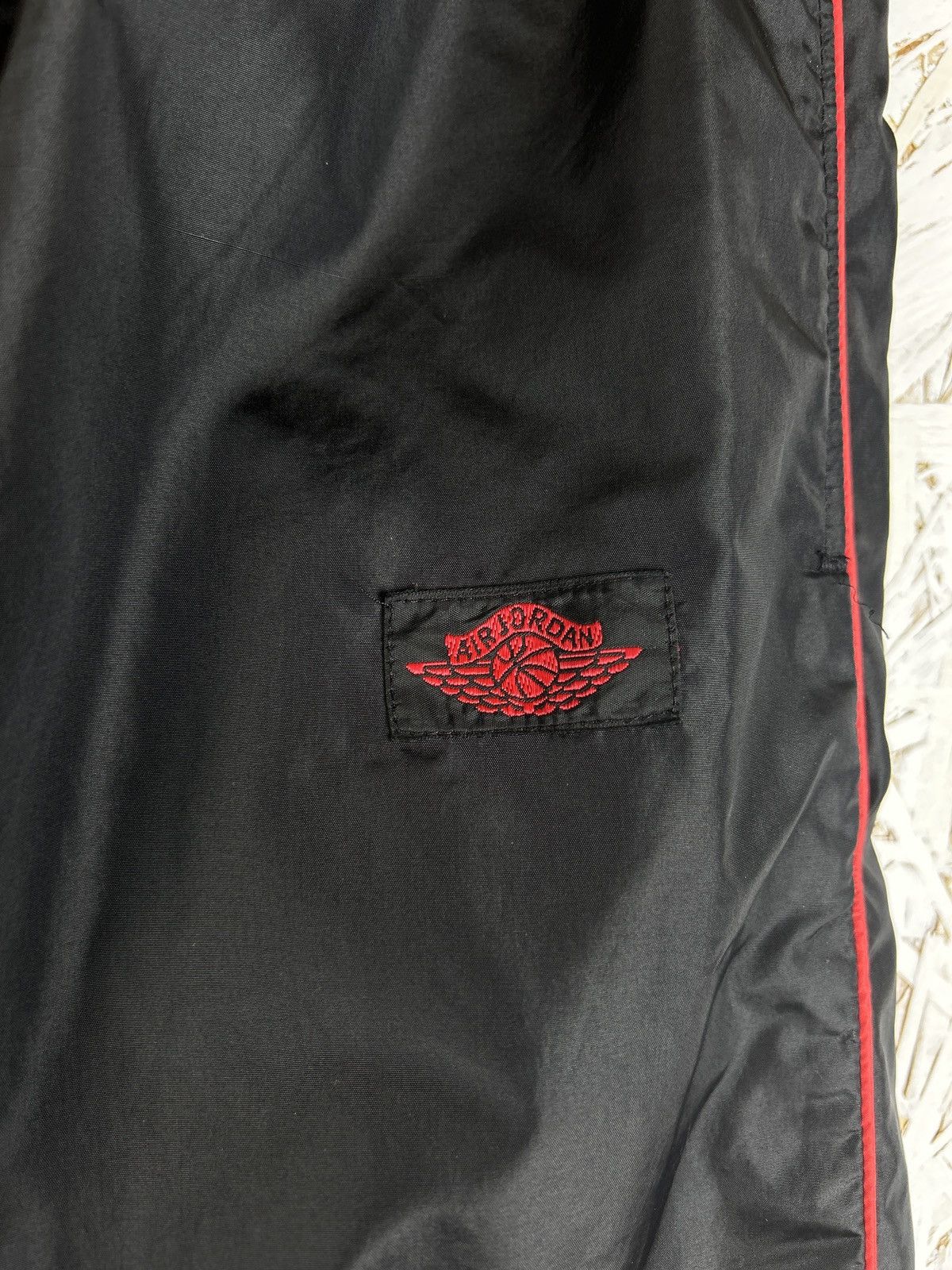 Jordan Brand 80s Vintage Nike Air Jordan Tracksuit Nylon Pants Black L Size US 34 / EU 50 - 2 Thumbnail