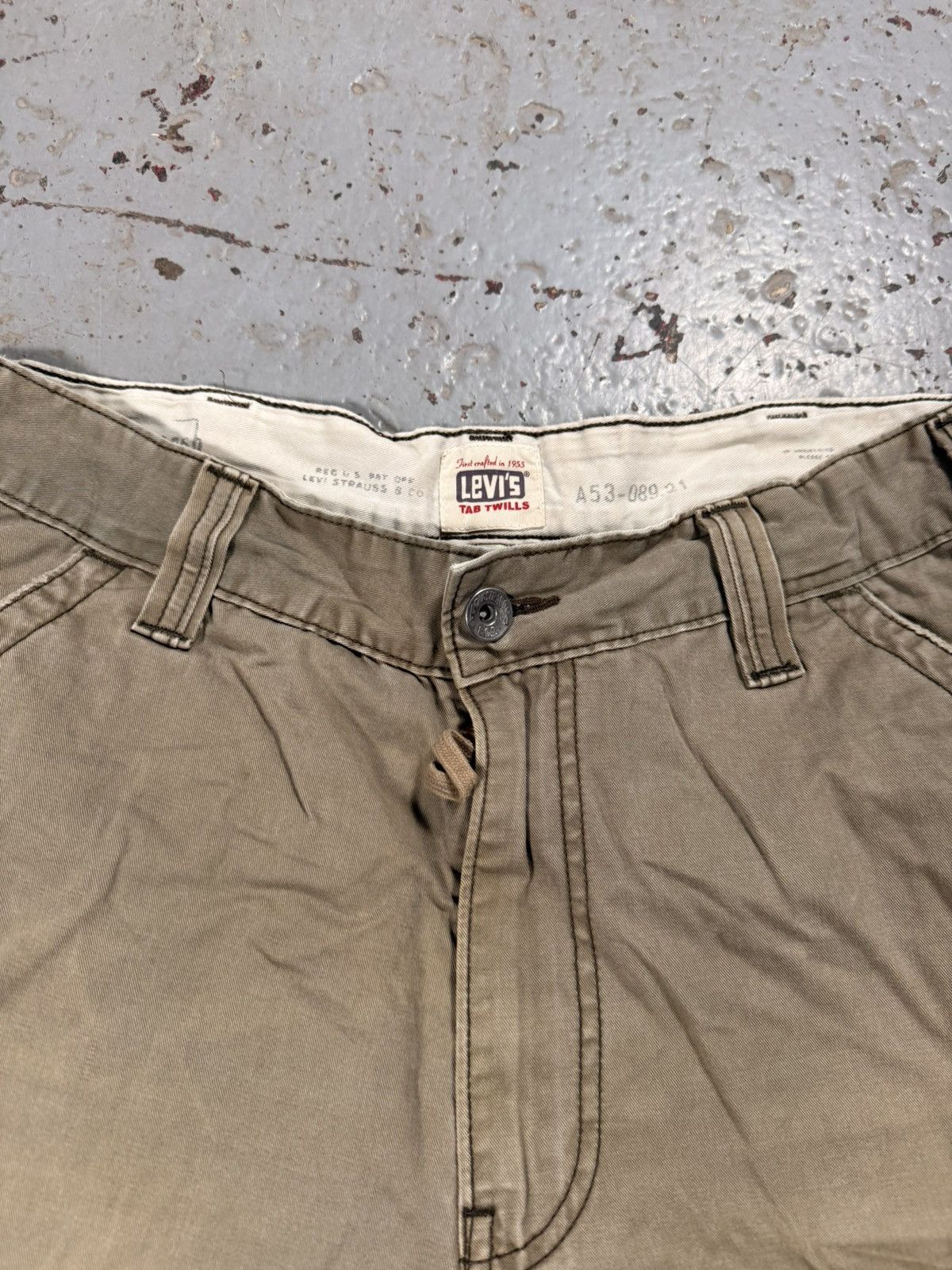 Levi's Vintage Sun Faded Levi’s Cargo Shorts Distressed Size US 32 / EU 48 - 4 Thumbnail
